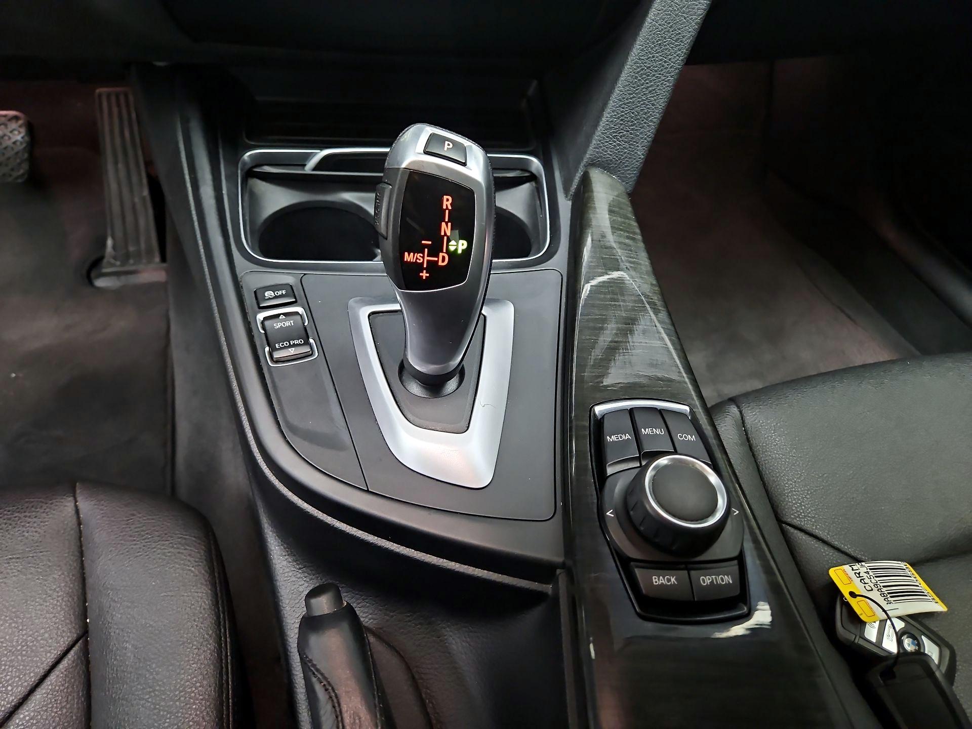 Thumbnail: 2018 BMW 3 Series - 17