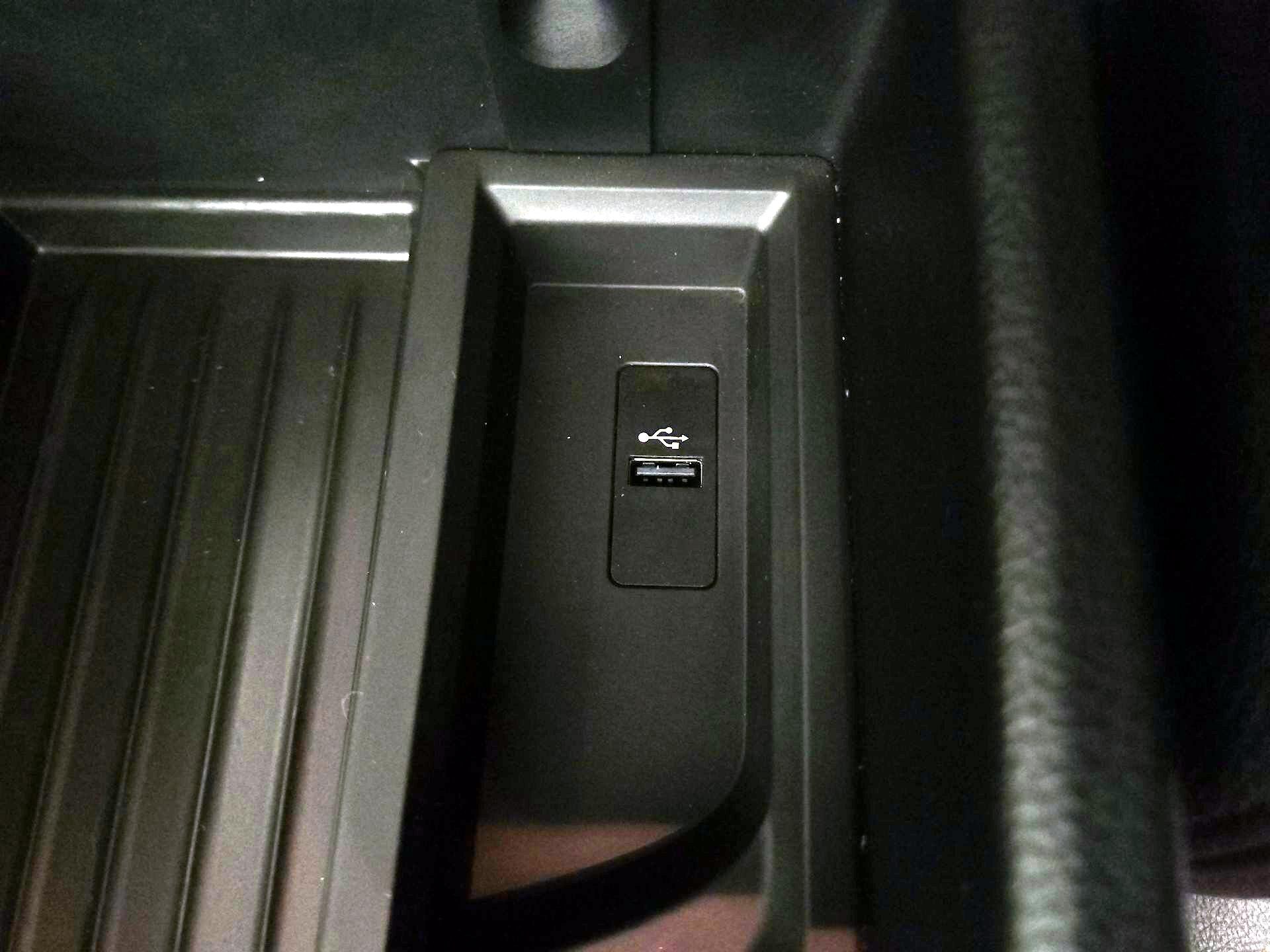 Thumbnail: 2018 BMW 3 Series - 18