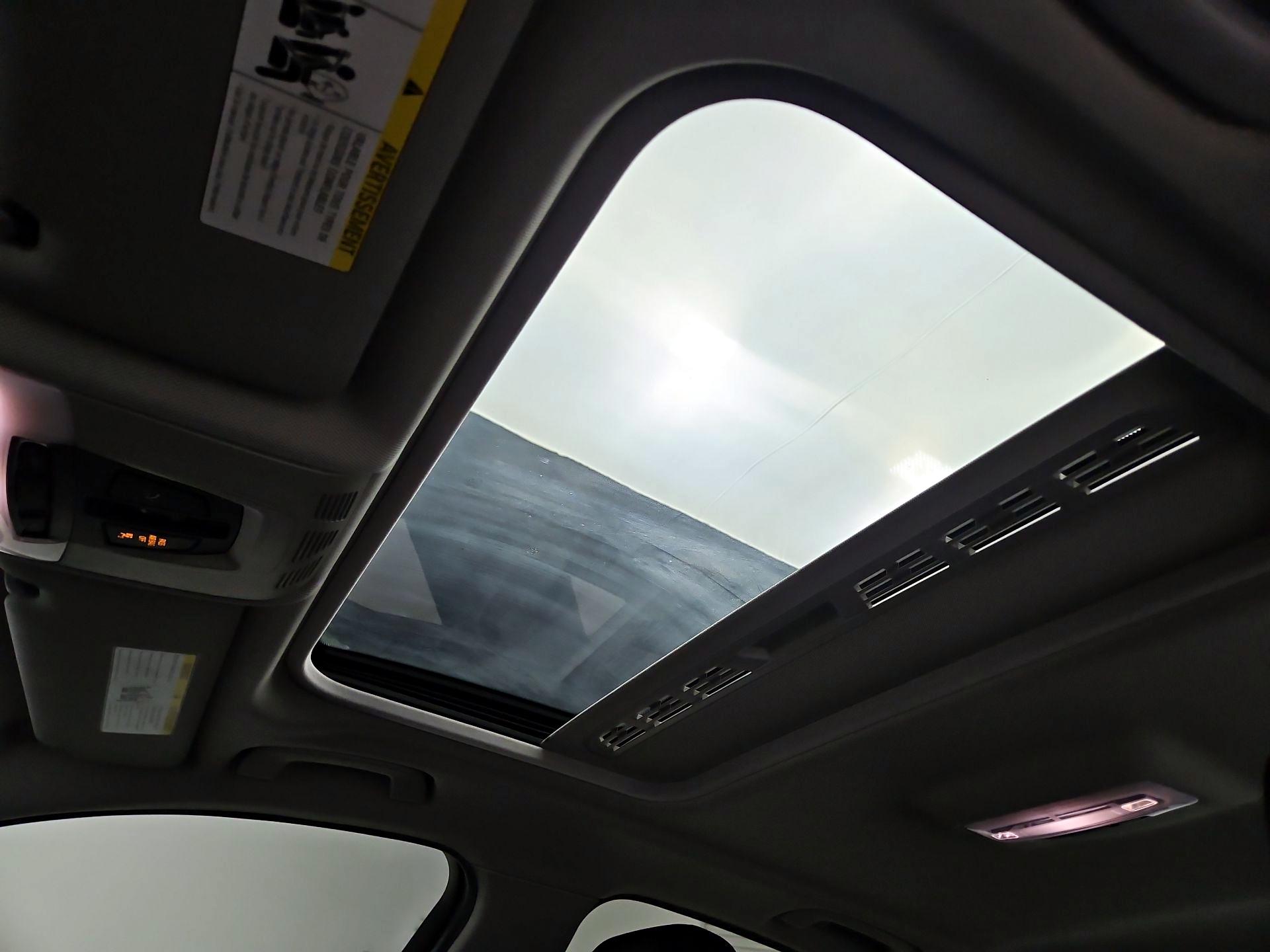 Thumbnail: 2018 BMW 3 Series - 19