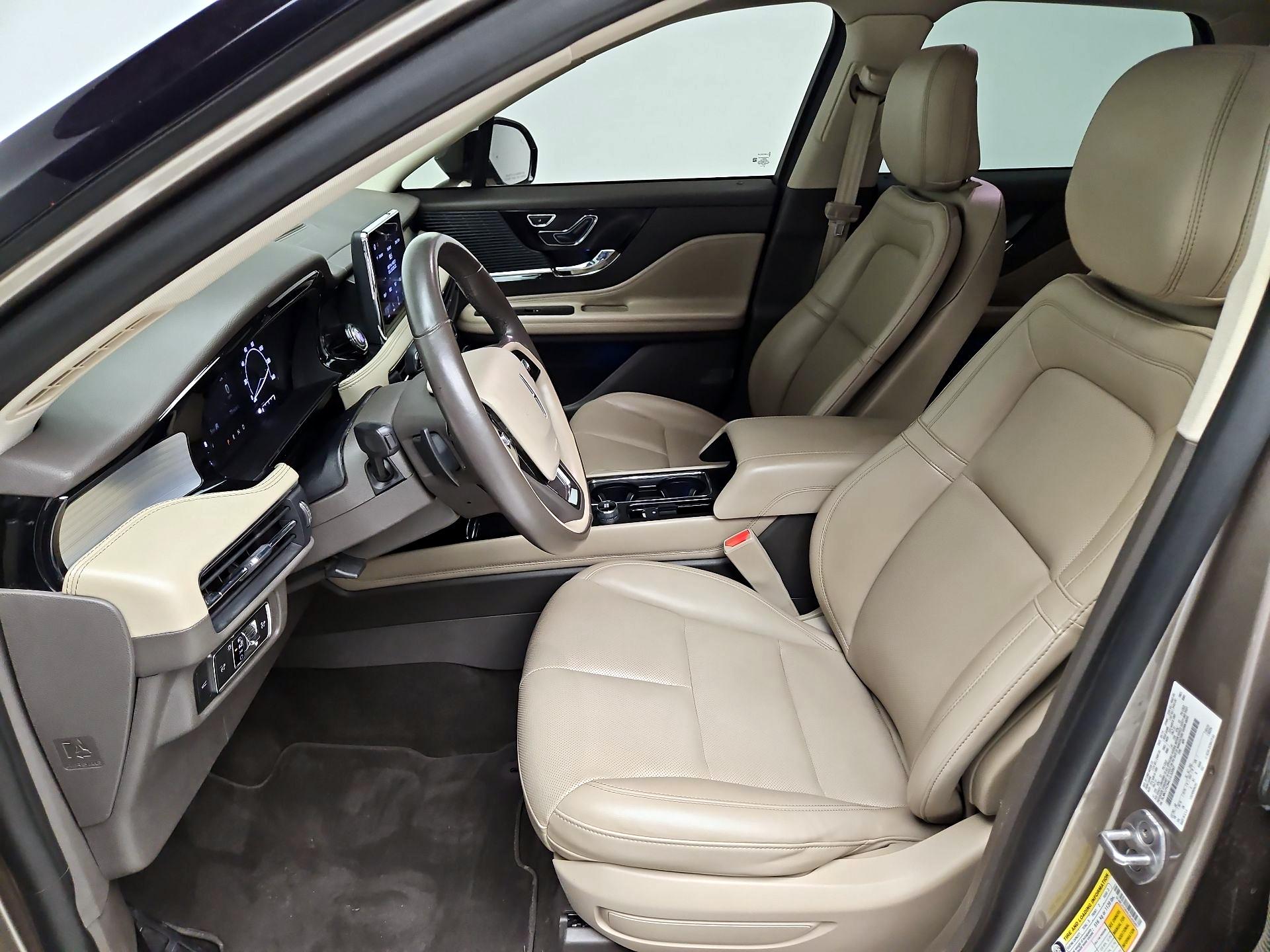 Thumbnail: 2020 Lincoln Corsair - 11