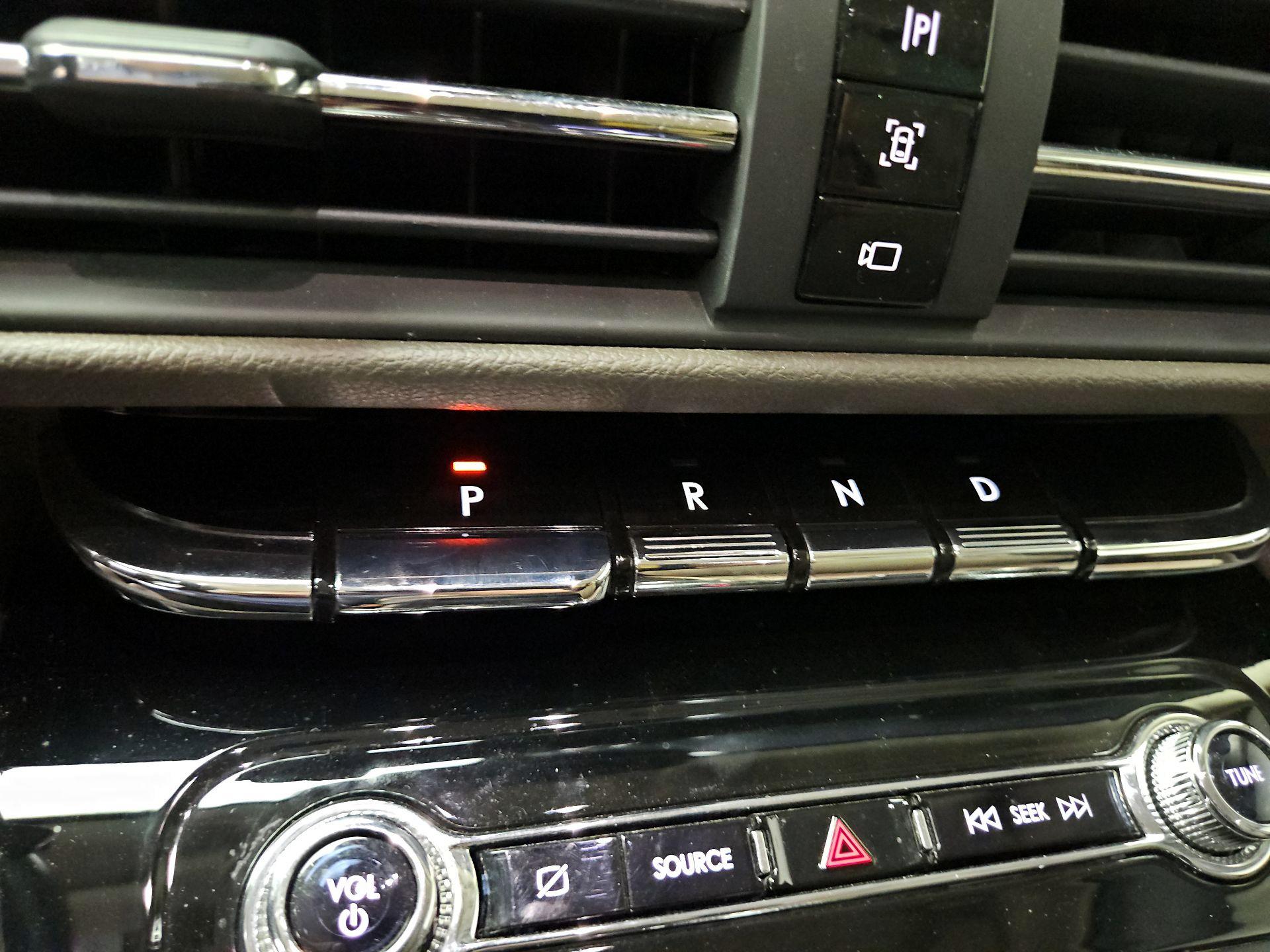 Thumbnail: 2020 Lincoln Corsair - 18