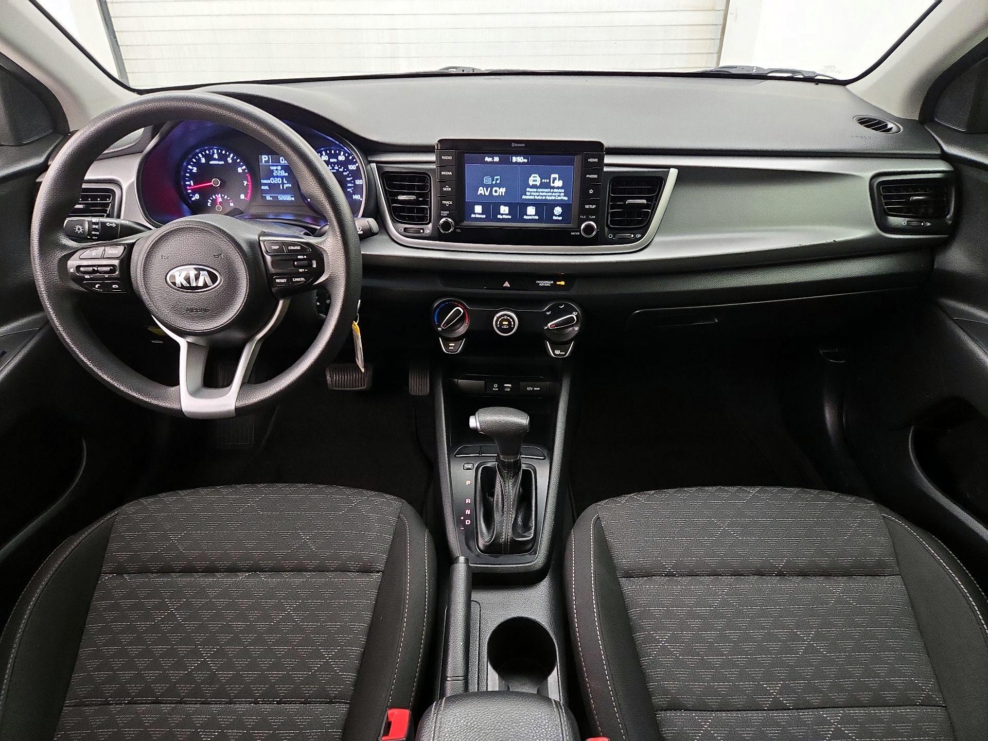 Thumbnail: 2020 Kia Rio - 9