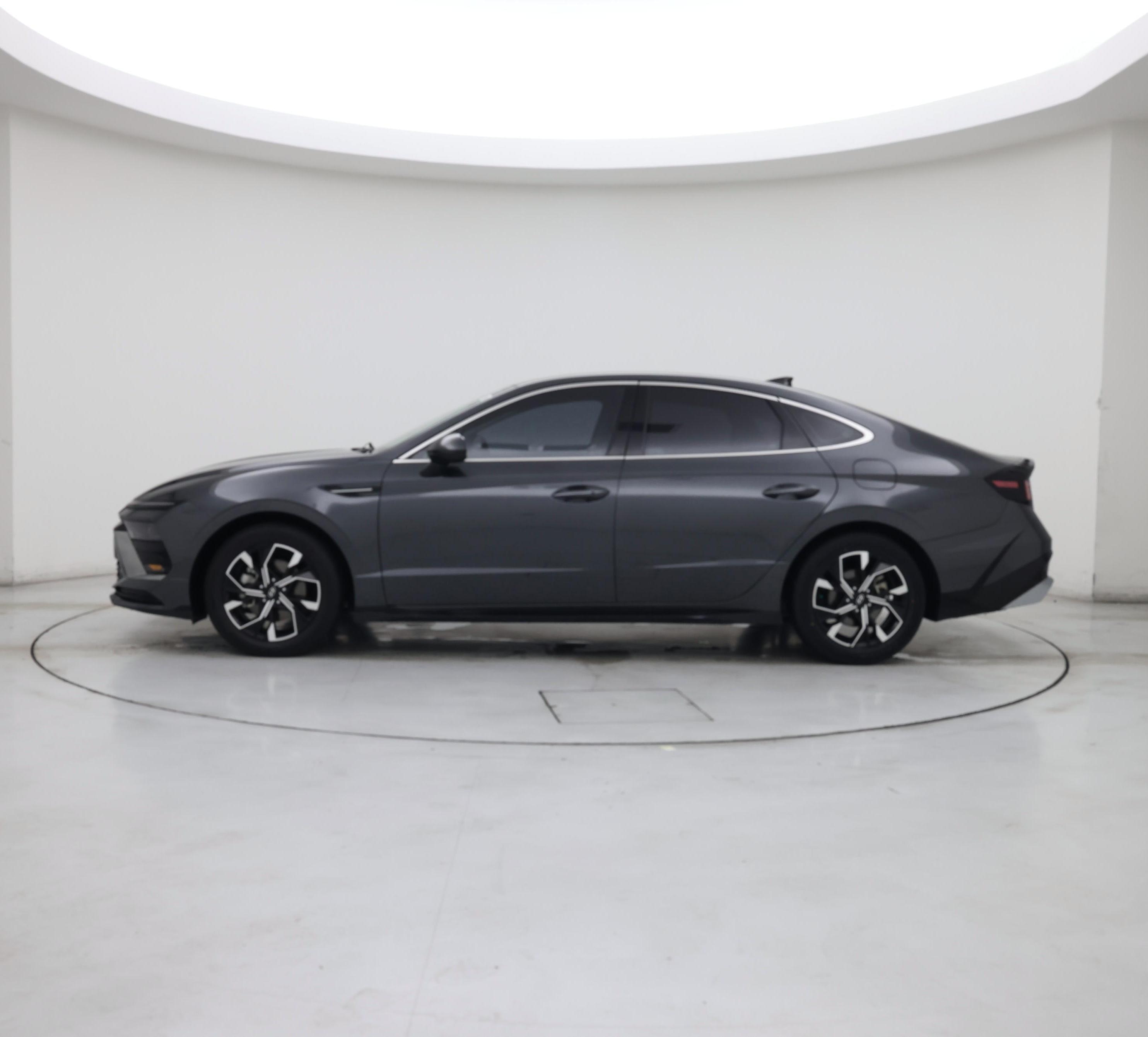 Thumbnail: 2024 Hyundai Sonata - 3