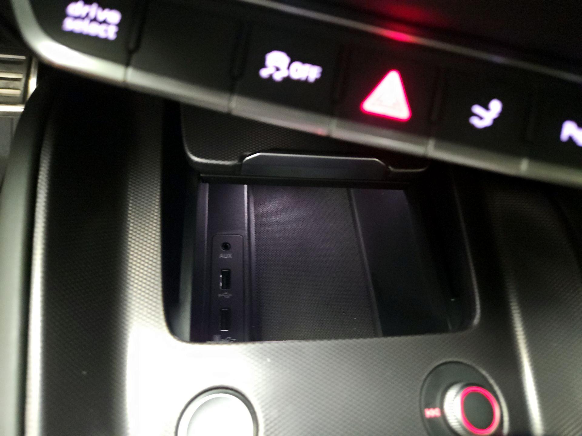 Thumbnail: 2016 Audi TT - 19