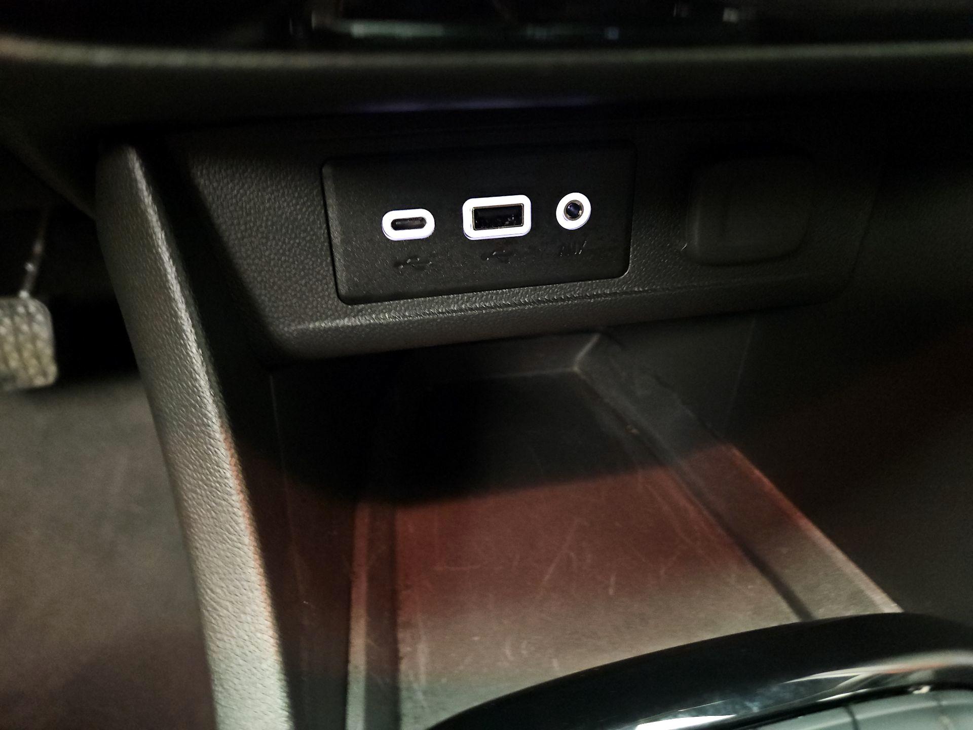 Thumbnail: 2022 Buick Encore GX - 18