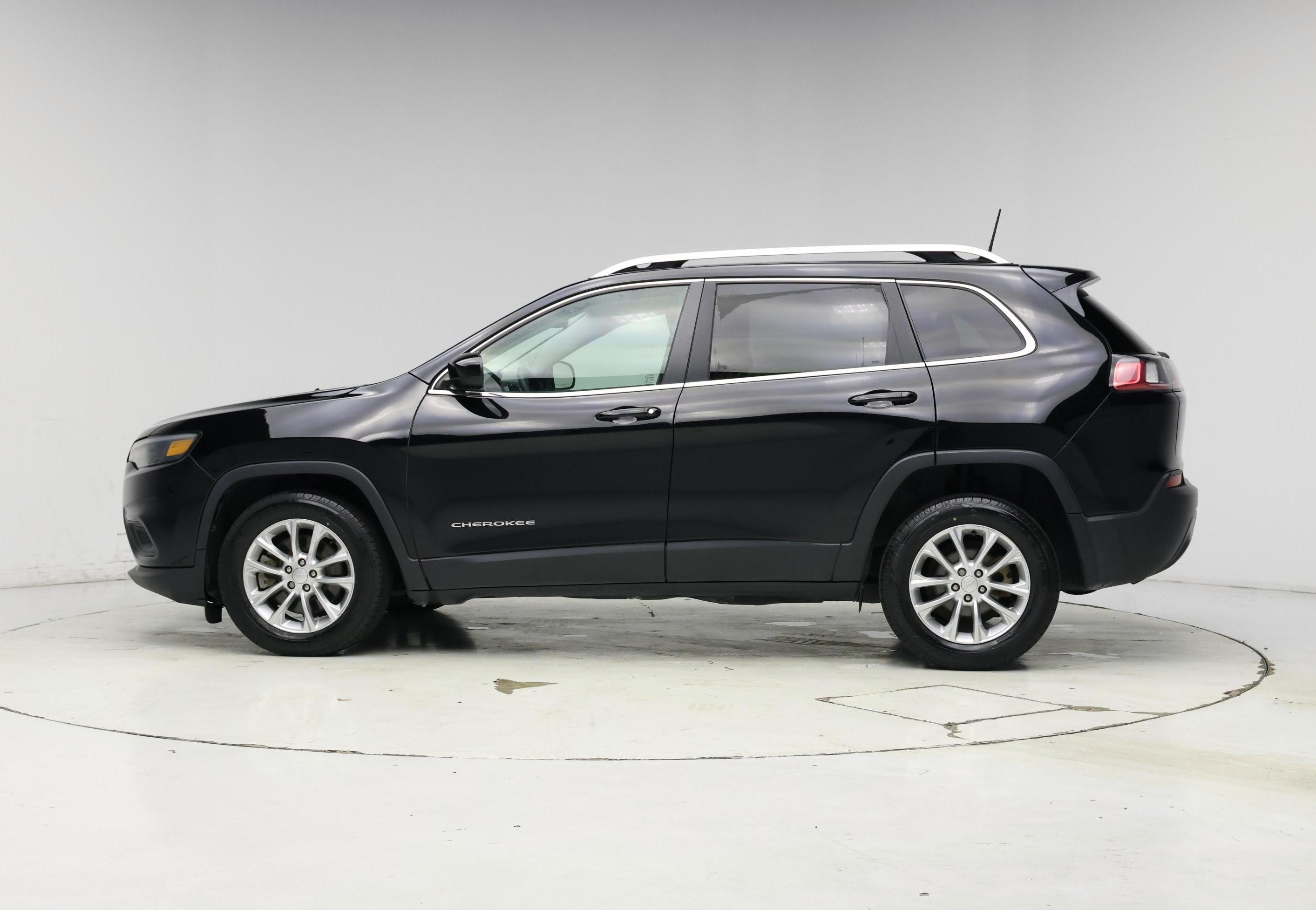 Thumbnail: 2019 Jeep Cherokee - 3