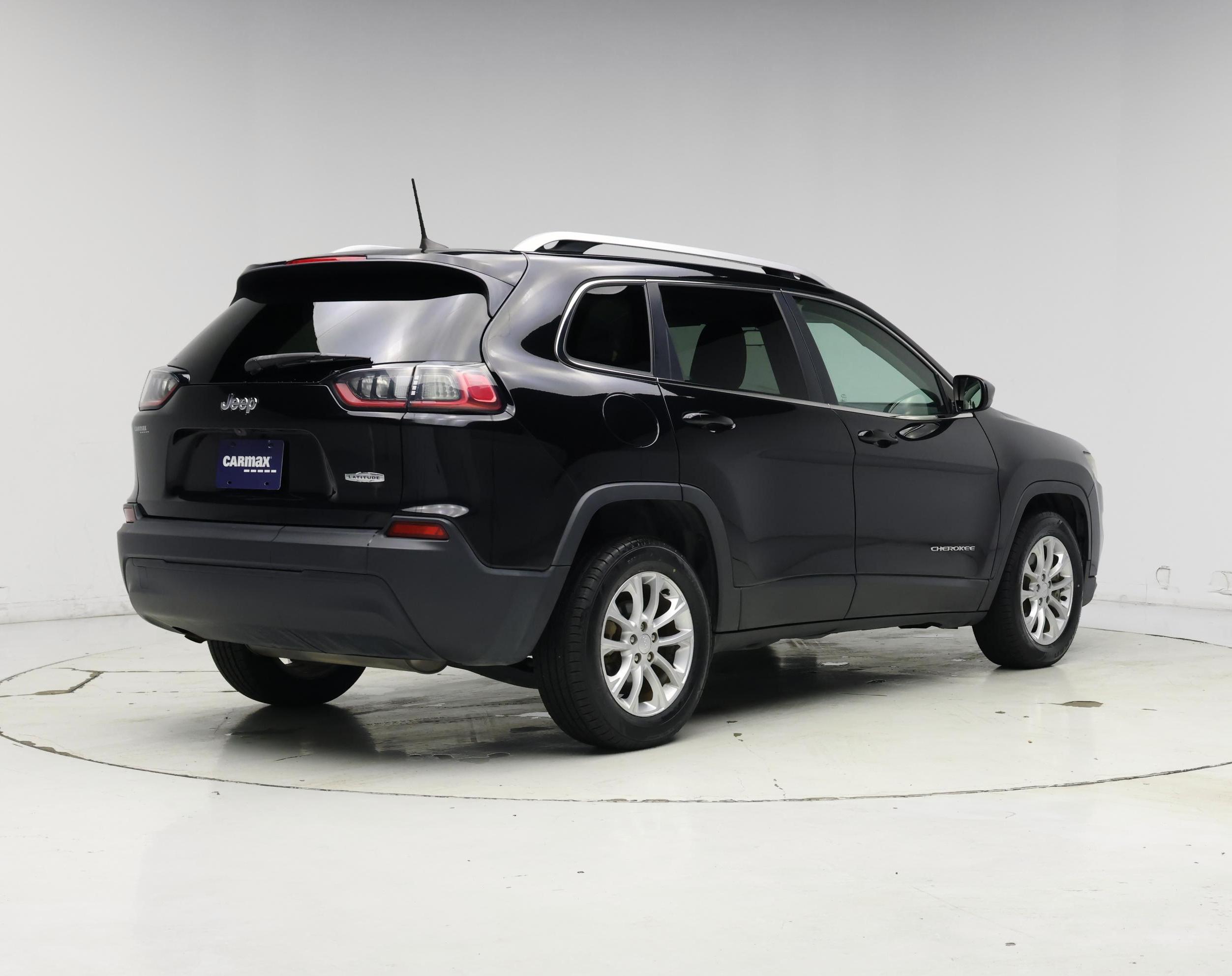 Thumbnail: 2019 Jeep Cherokee - 8