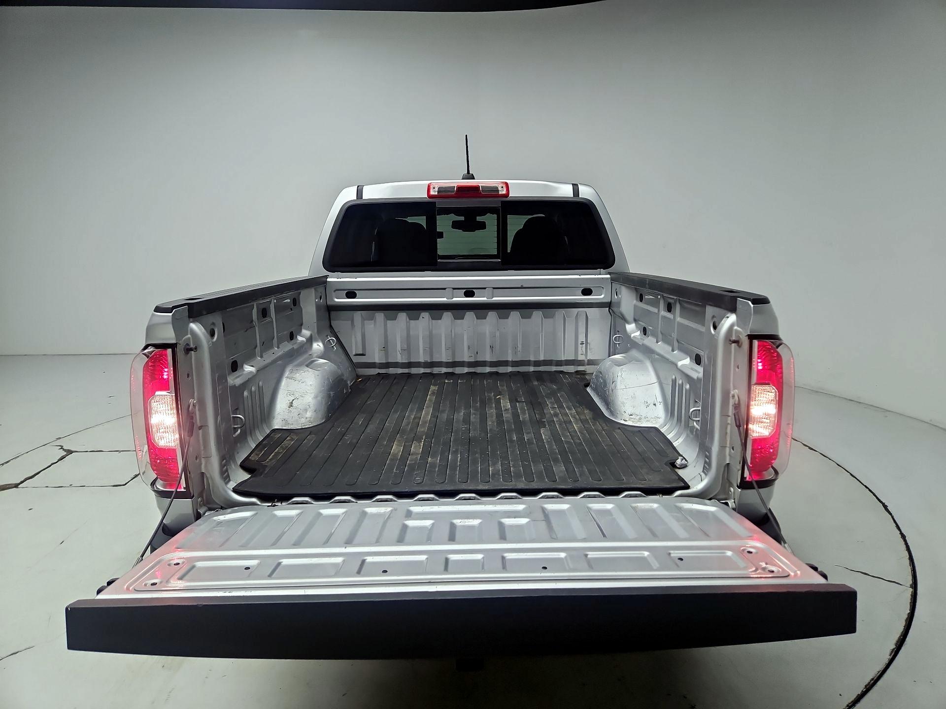 Thumbnail: 2016 GMC Canyon - 20