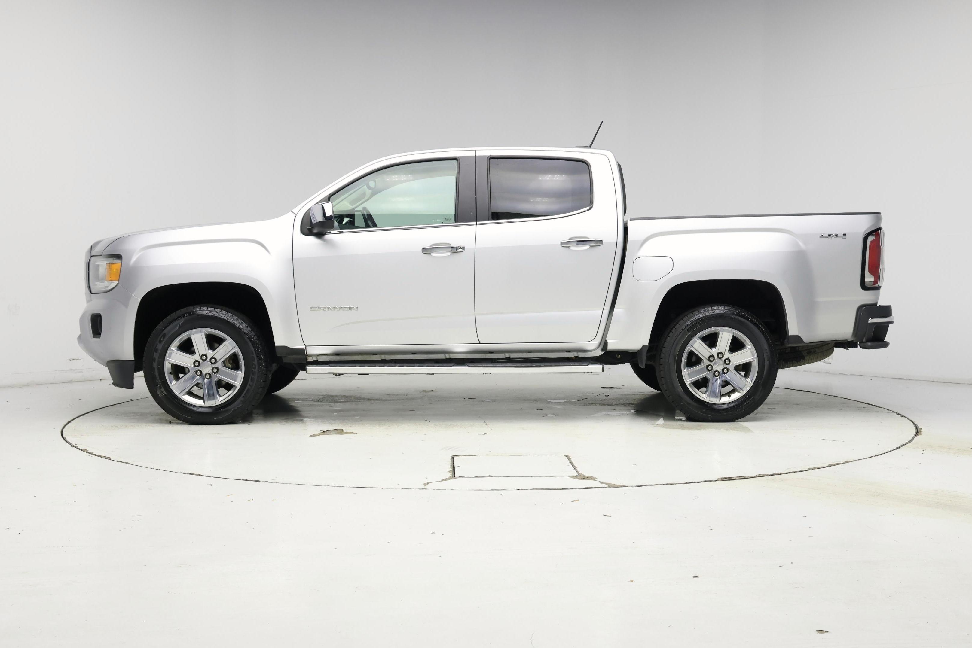 Thumbnail: 2016 GMC Canyon - 3