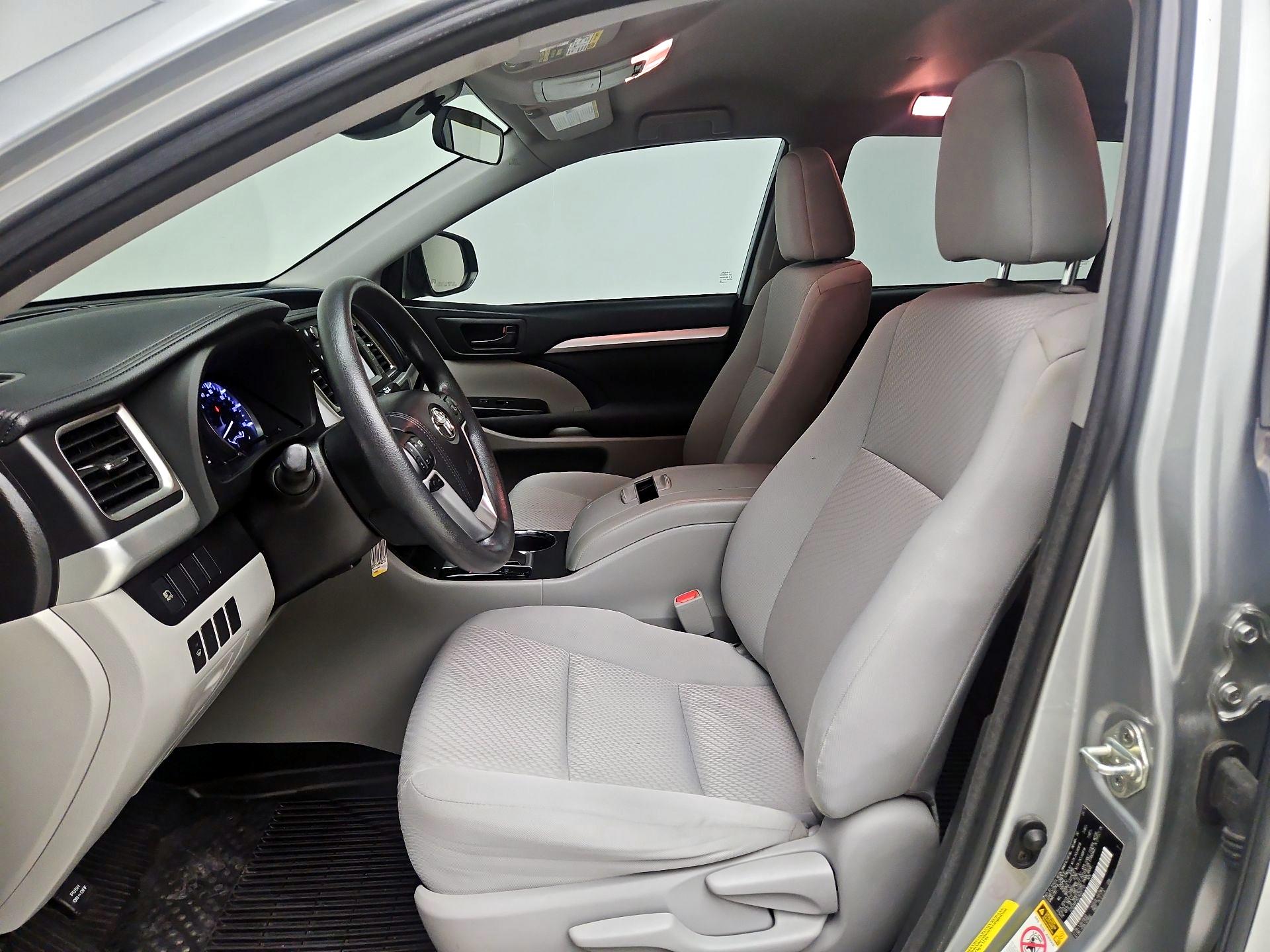 Thumbnail: 2018 Toyota Highlander - 11
