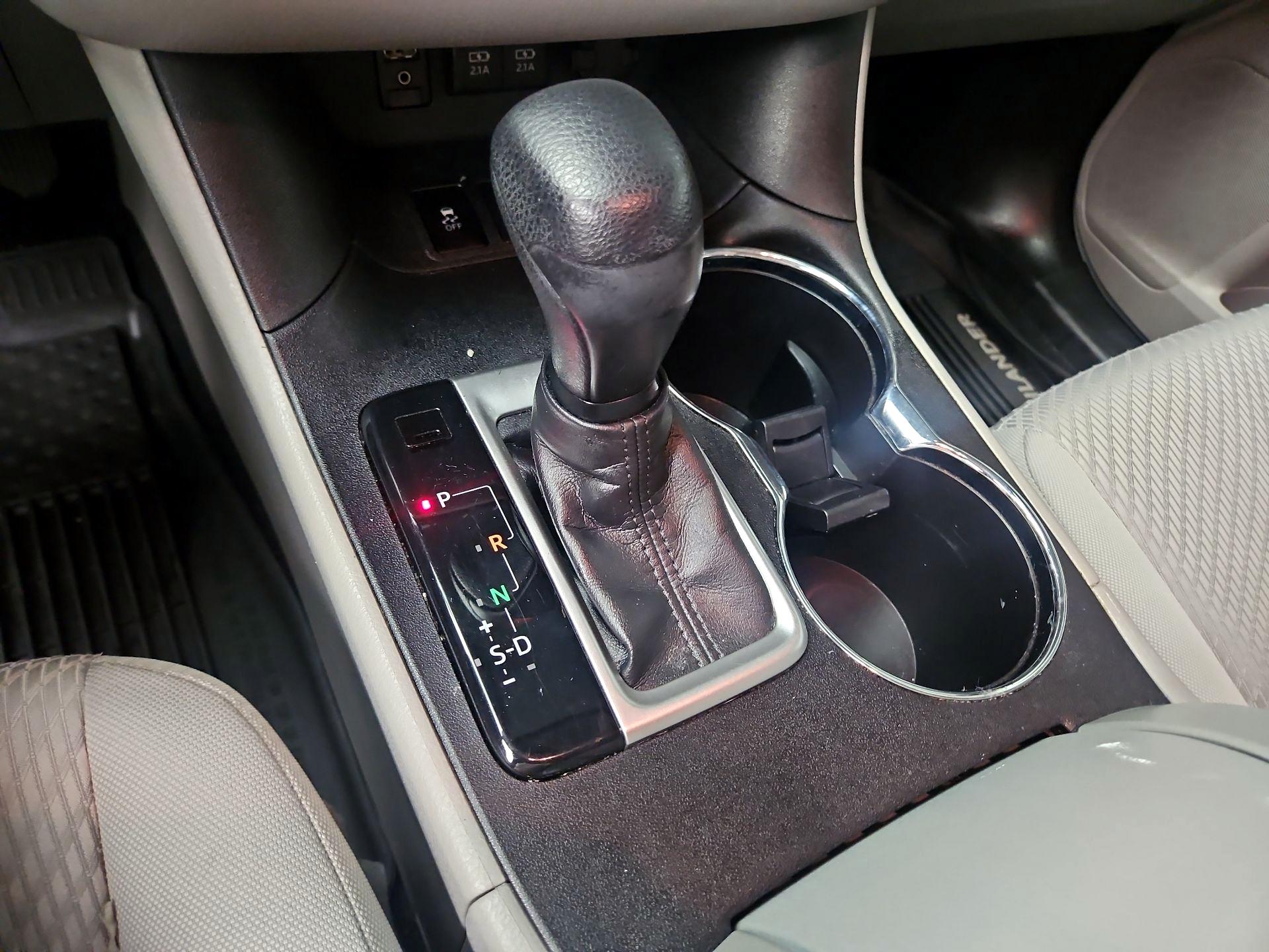 Thumbnail: 2018 Toyota Highlander - 17