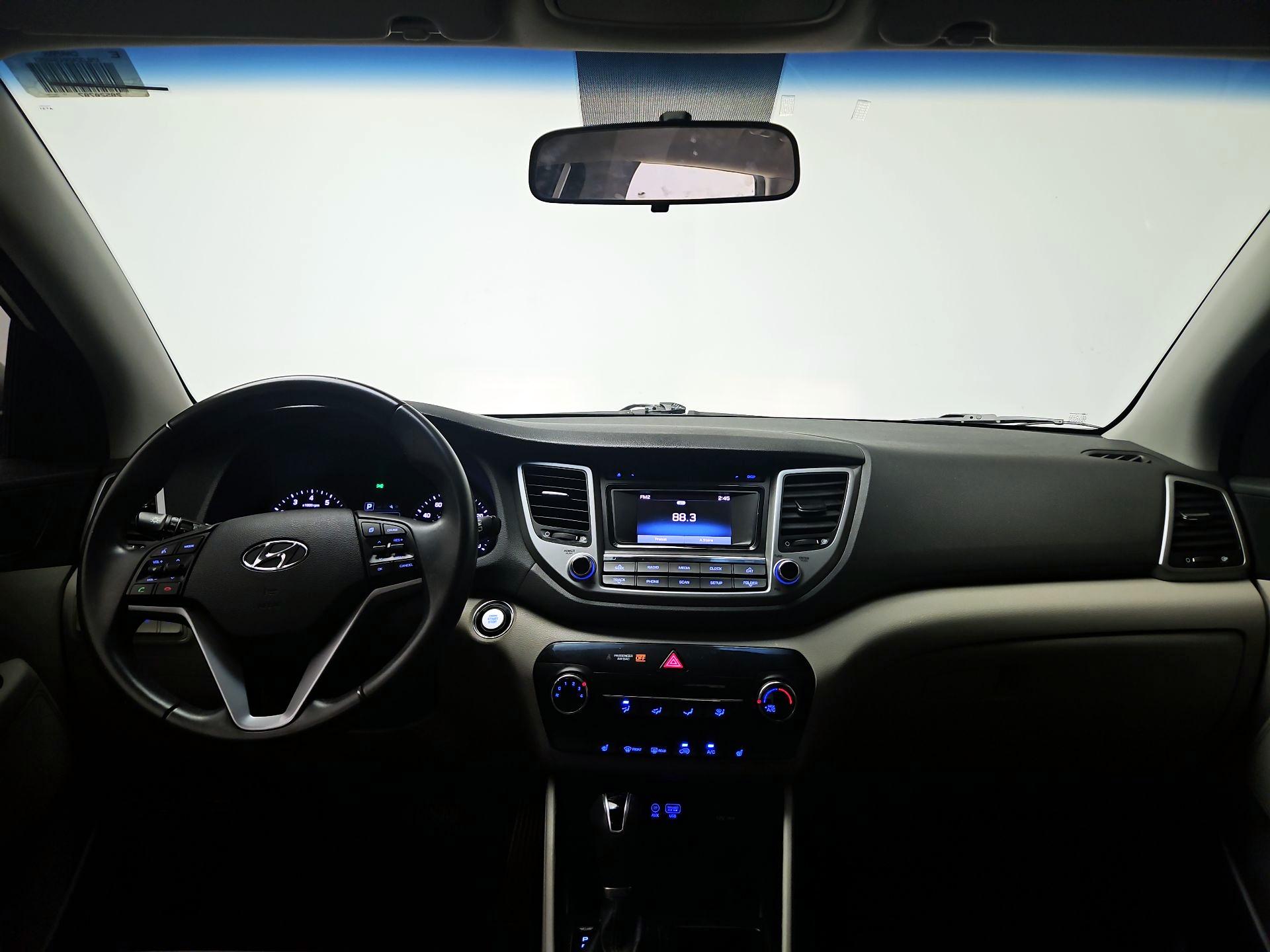 Thumbnail: 2017 Hyundai Tucson - 9