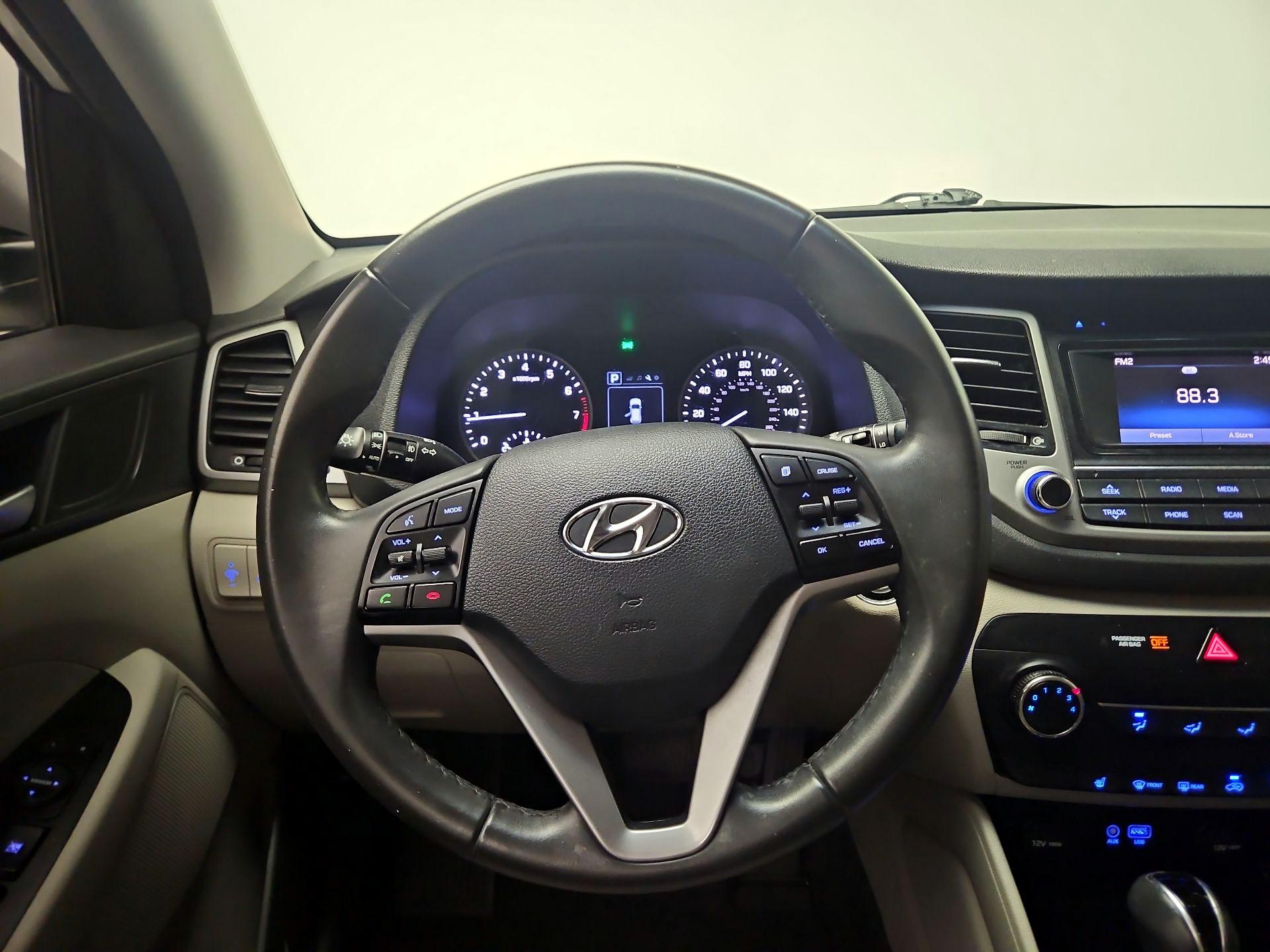 Thumbnail: 2017 Hyundai Tucson - 10