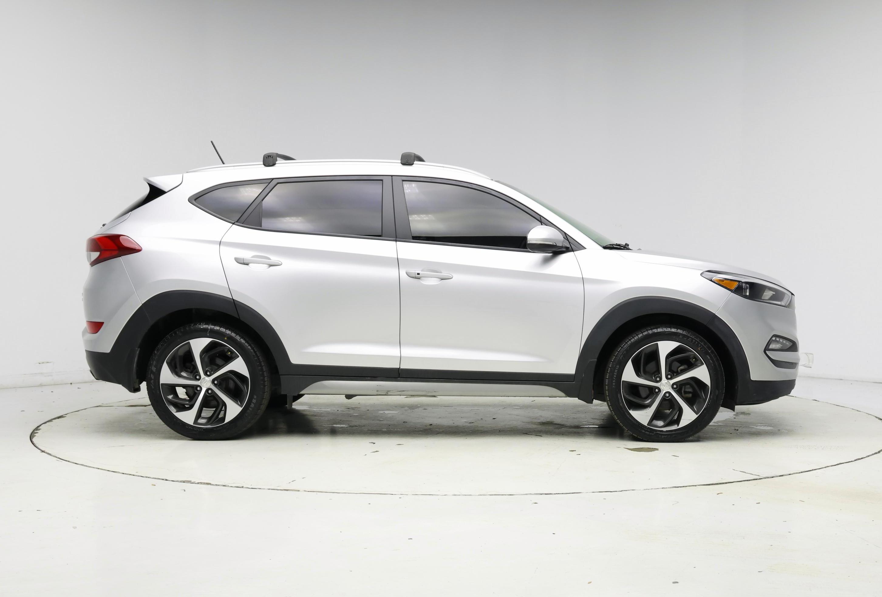 Thumbnail: 2017 Hyundai Tucson - 7