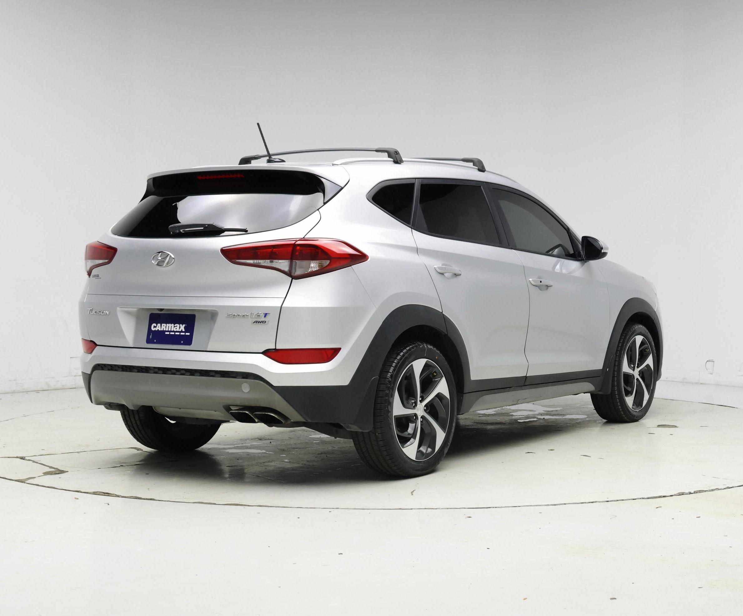 Thumbnail: 2017 Hyundai Tucson - 8