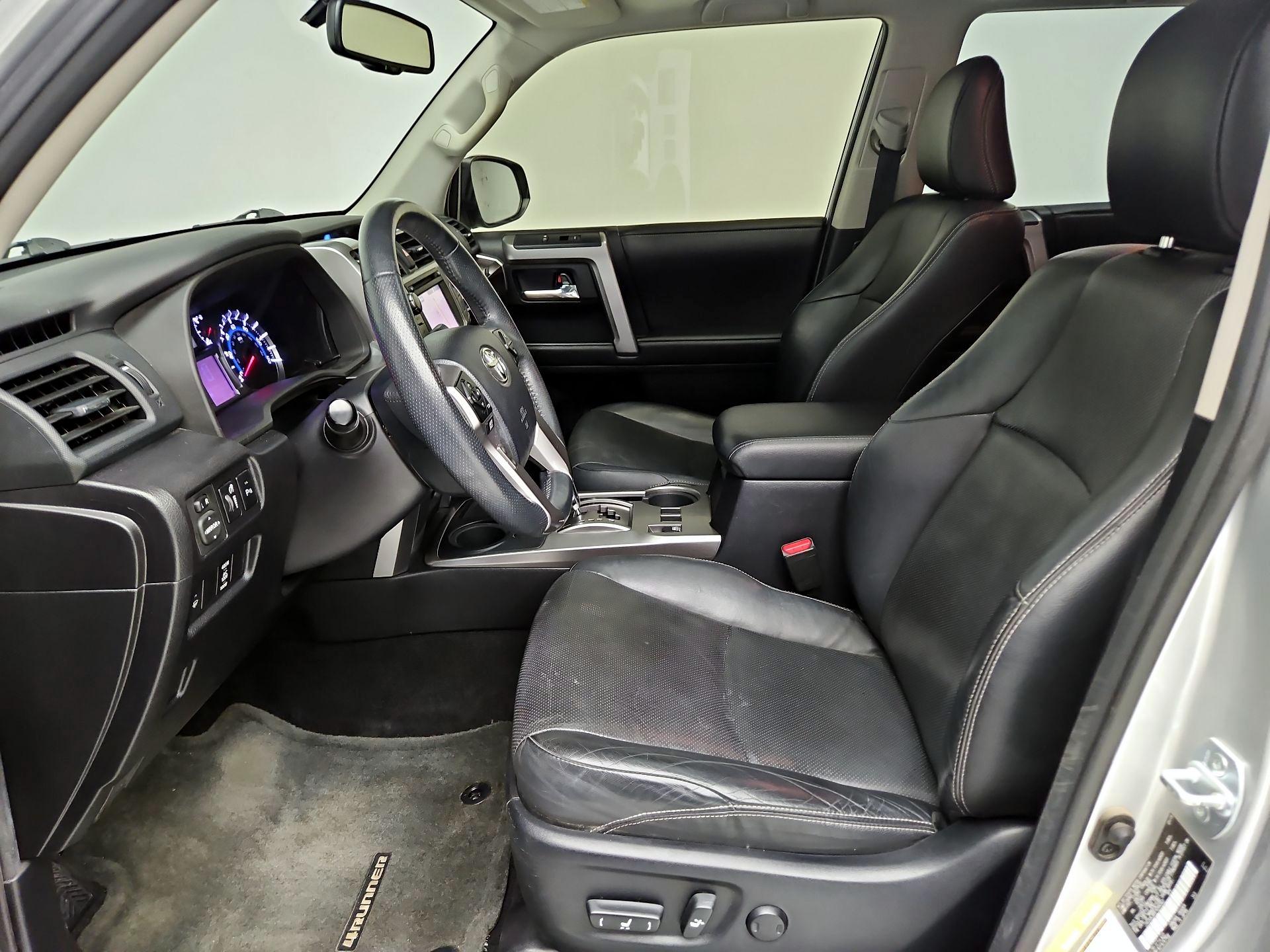 Thumbnail: 2015 Toyota 4Runner - 11