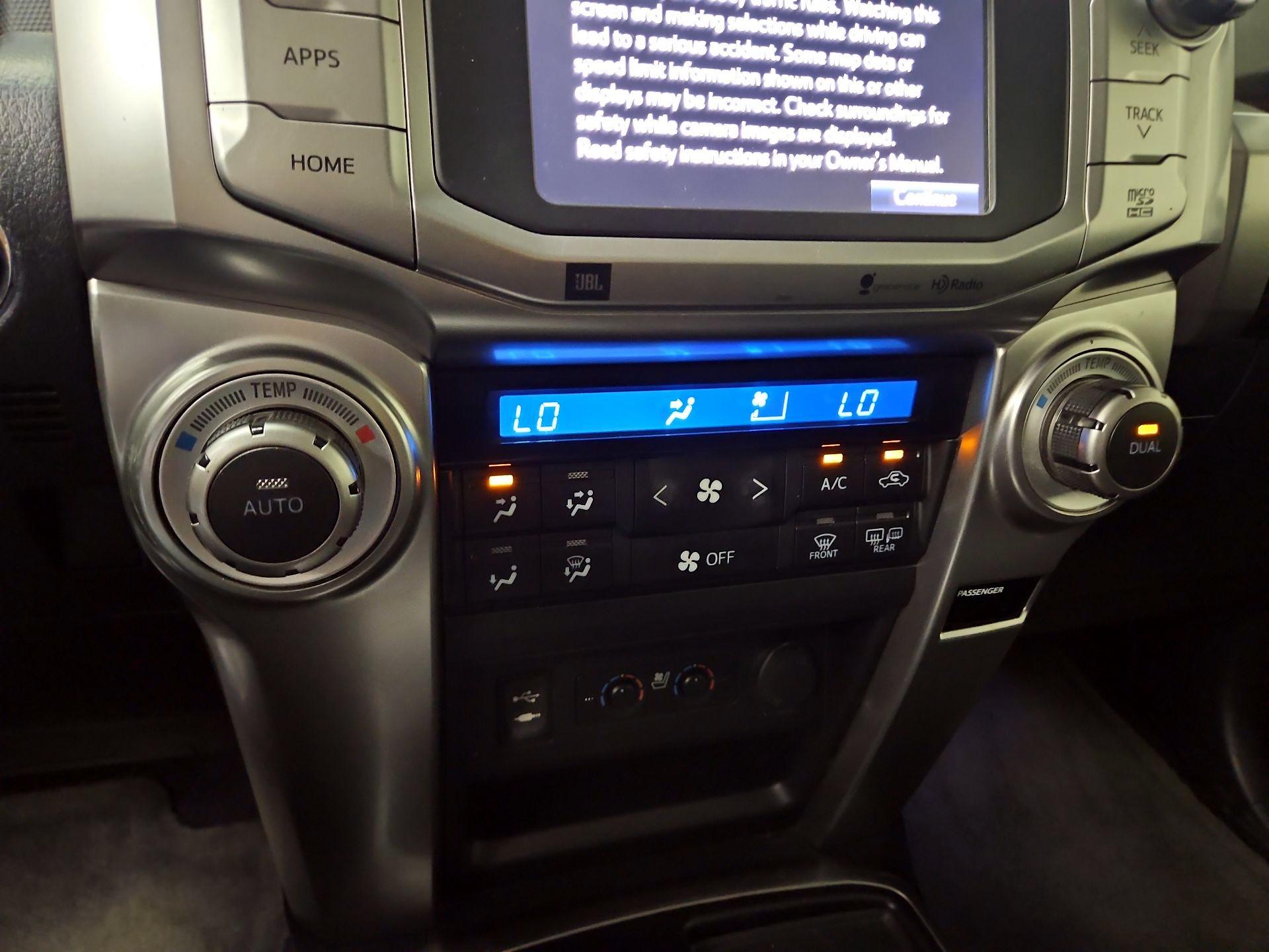 Thumbnail: 2015 Toyota 4Runner - 17