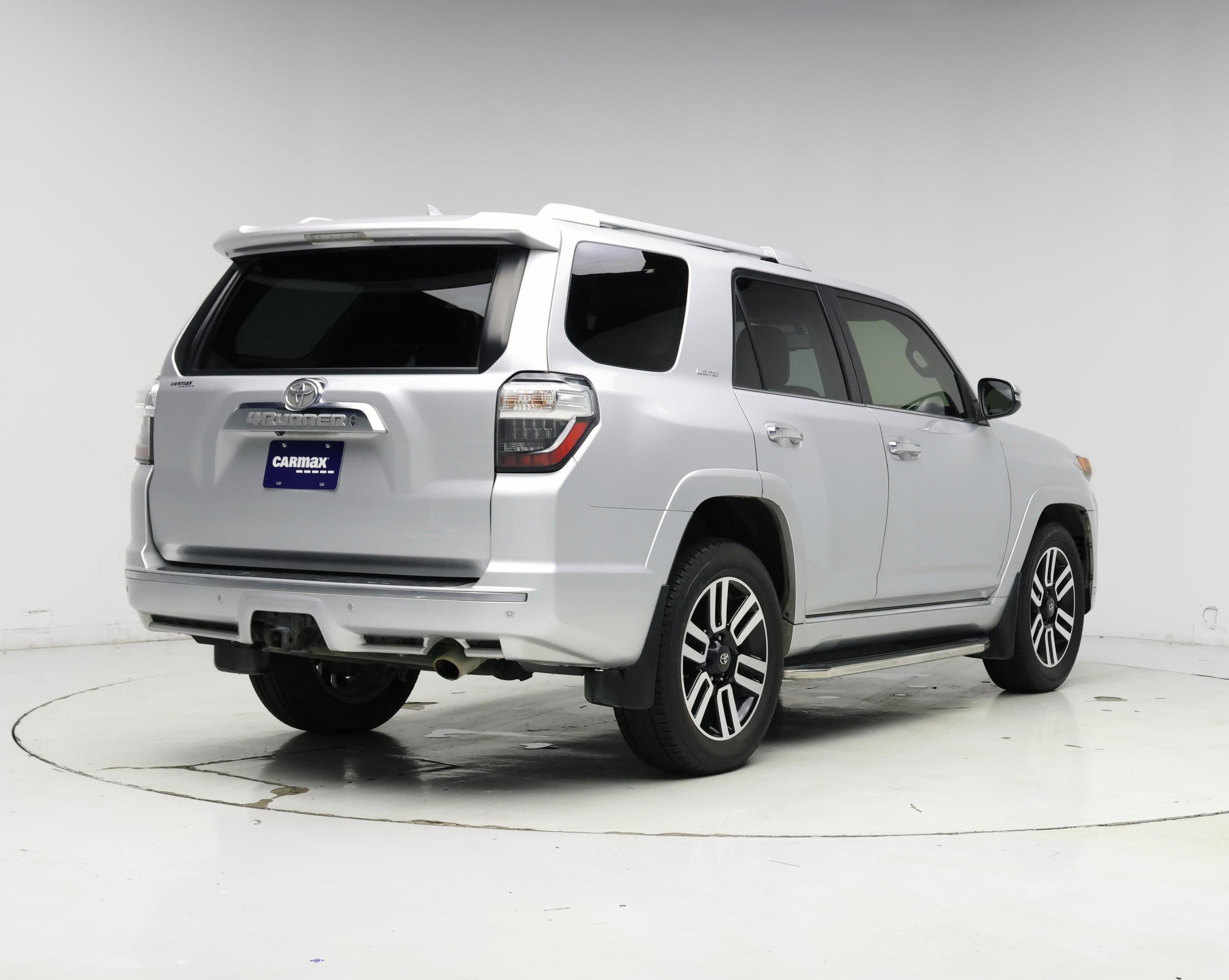 Thumbnail: 2015 Toyota 4Runner - 8