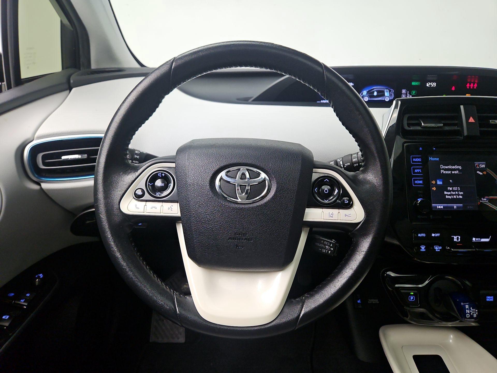 Thumbnail: 2017 Toyota Prius - 10