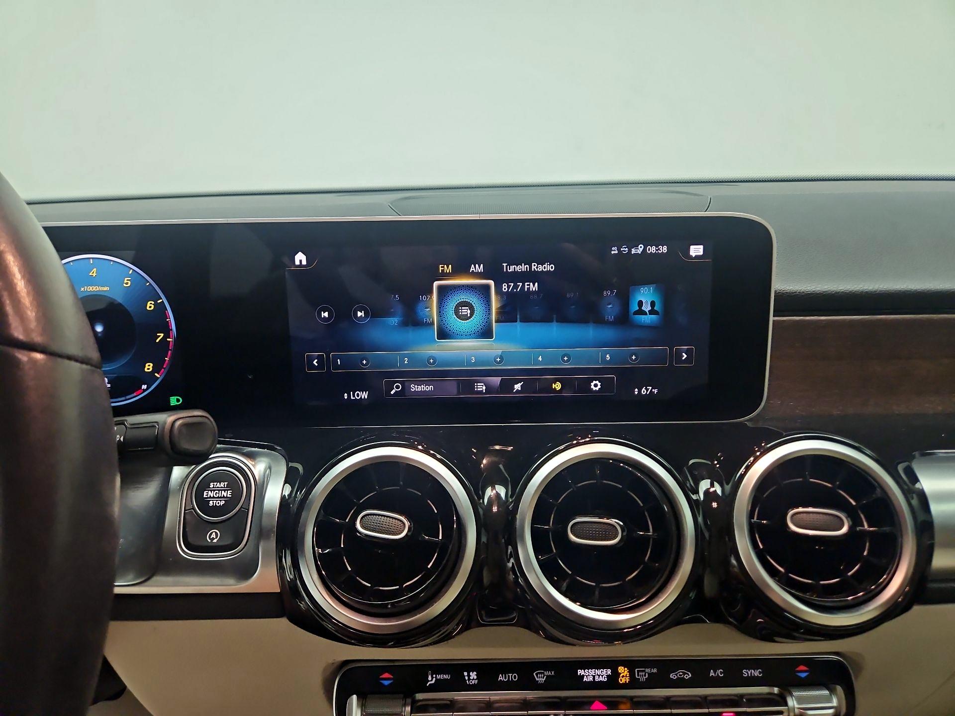 Thumbnail: 2020 Mercedes-Benz GLB - 15