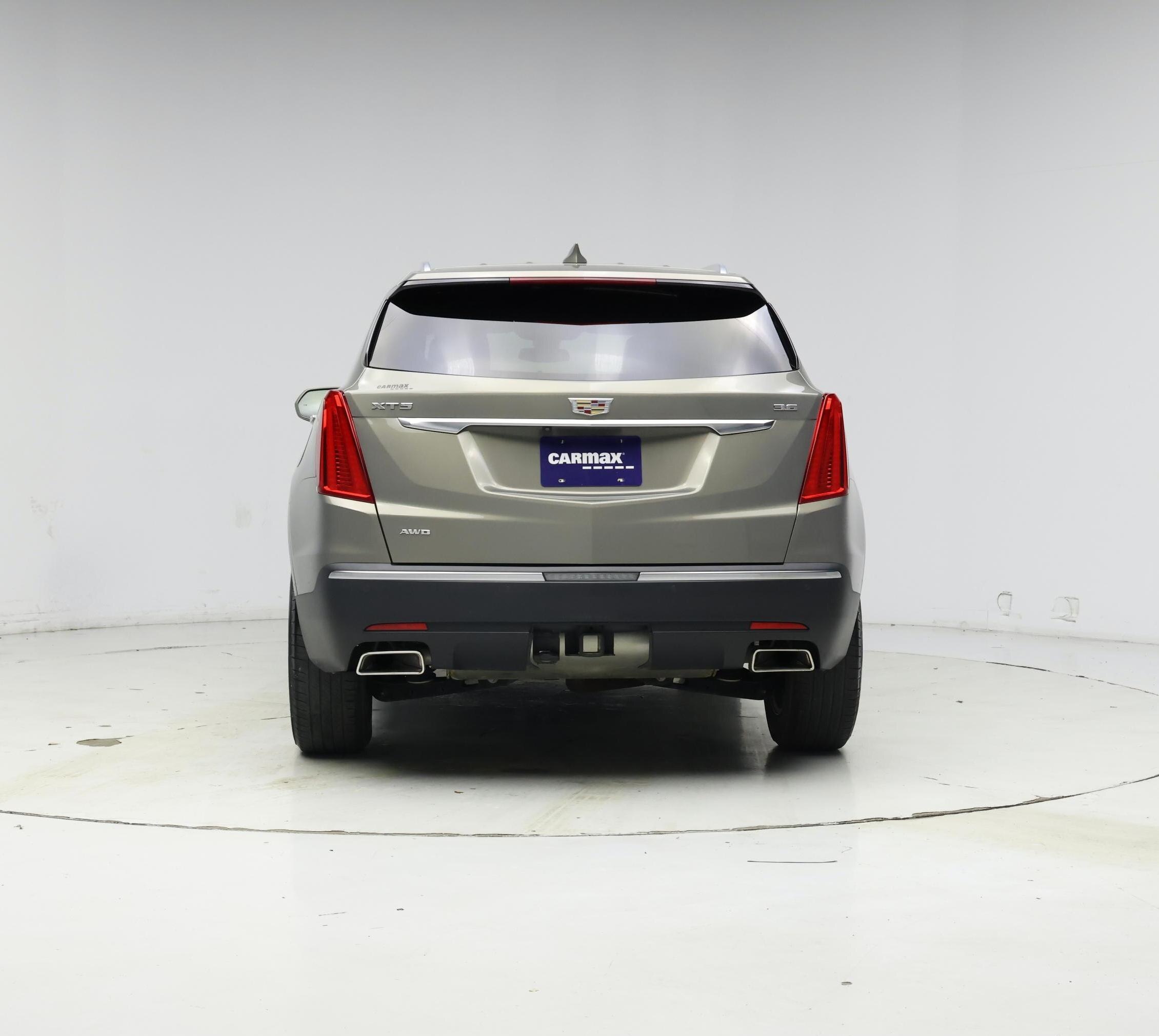 Thumbnail: 2019 Cadillac XT5 - 6