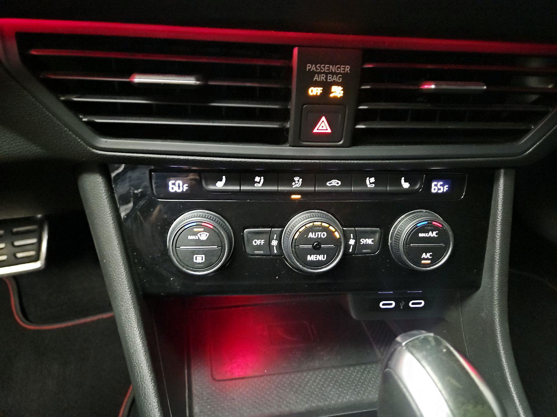 Thumbnail: 2021 Volkswagen Jetta - 16
