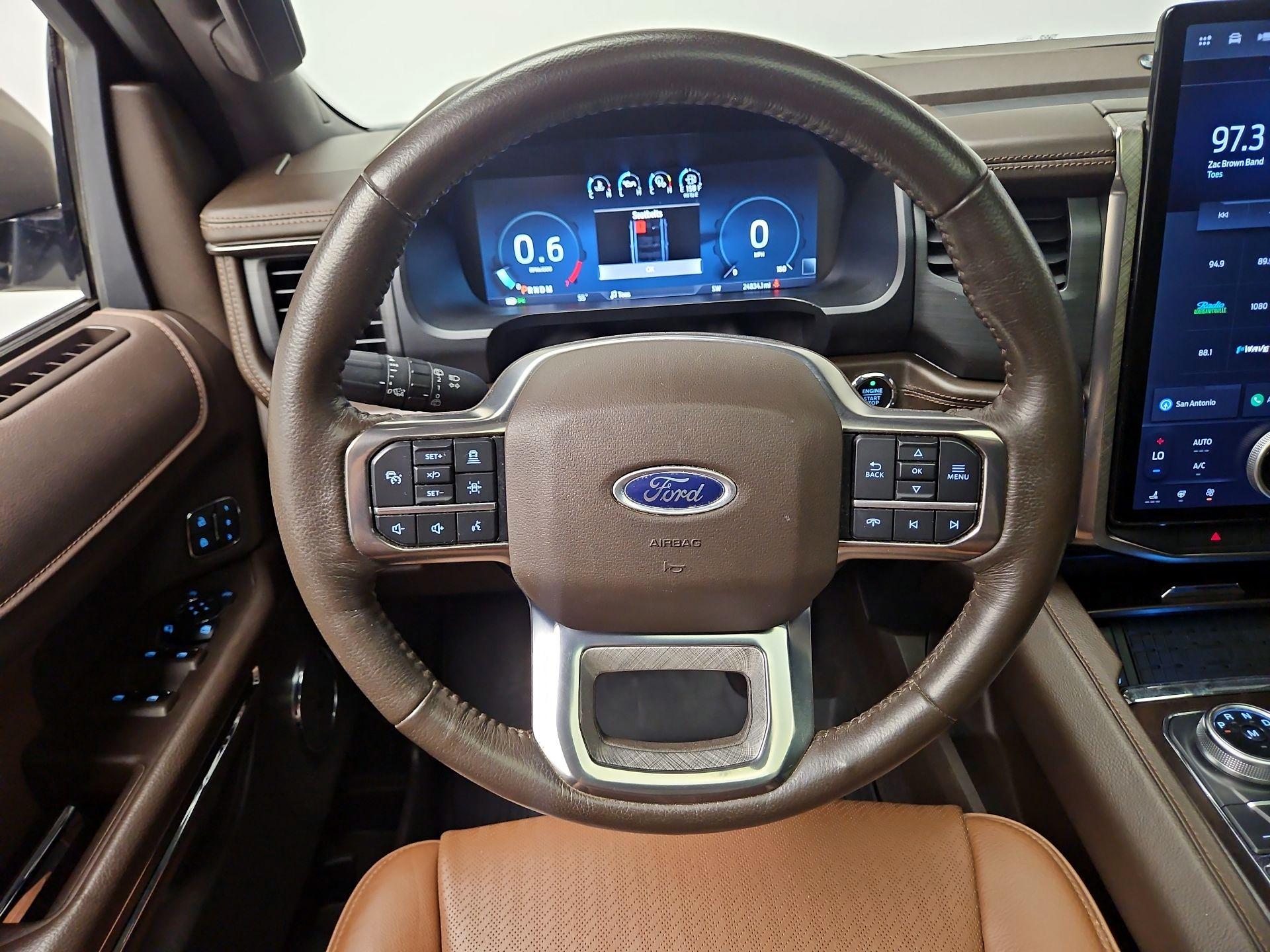 Thumbnail: 2022 Ford Expedition - 10