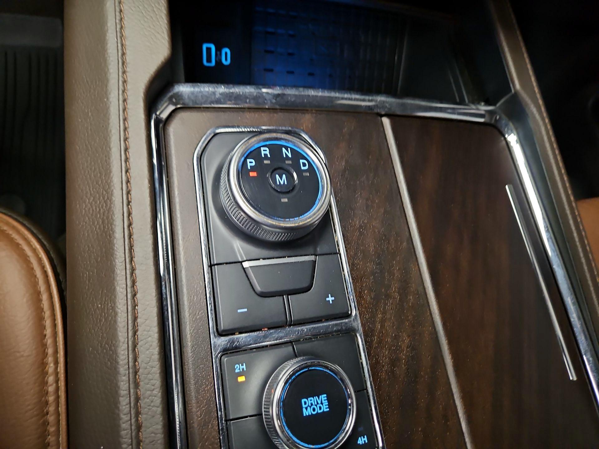 Thumbnail: 2022 Ford Expedition - 18