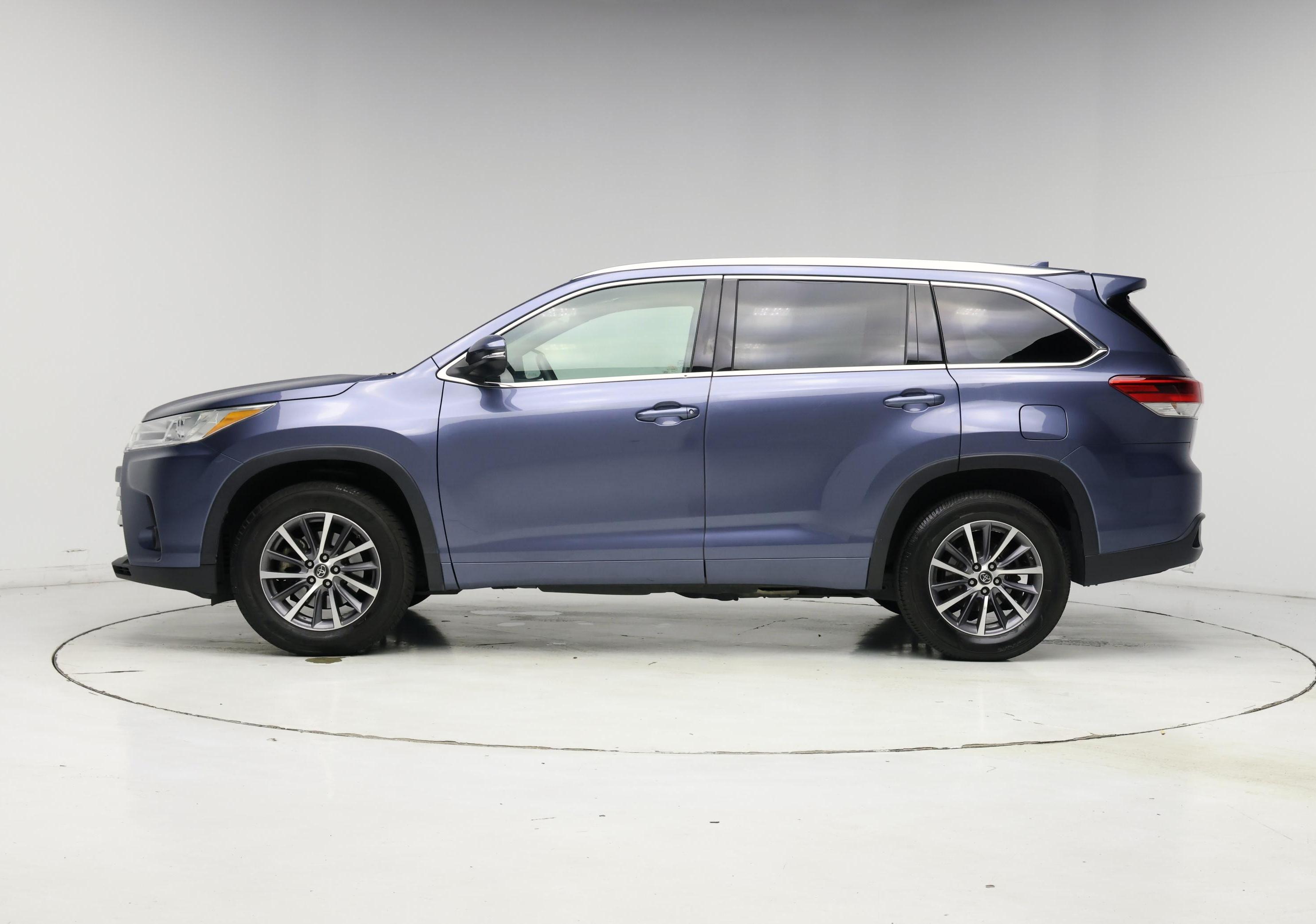 Thumbnail: 2018 Toyota Highlander - 3