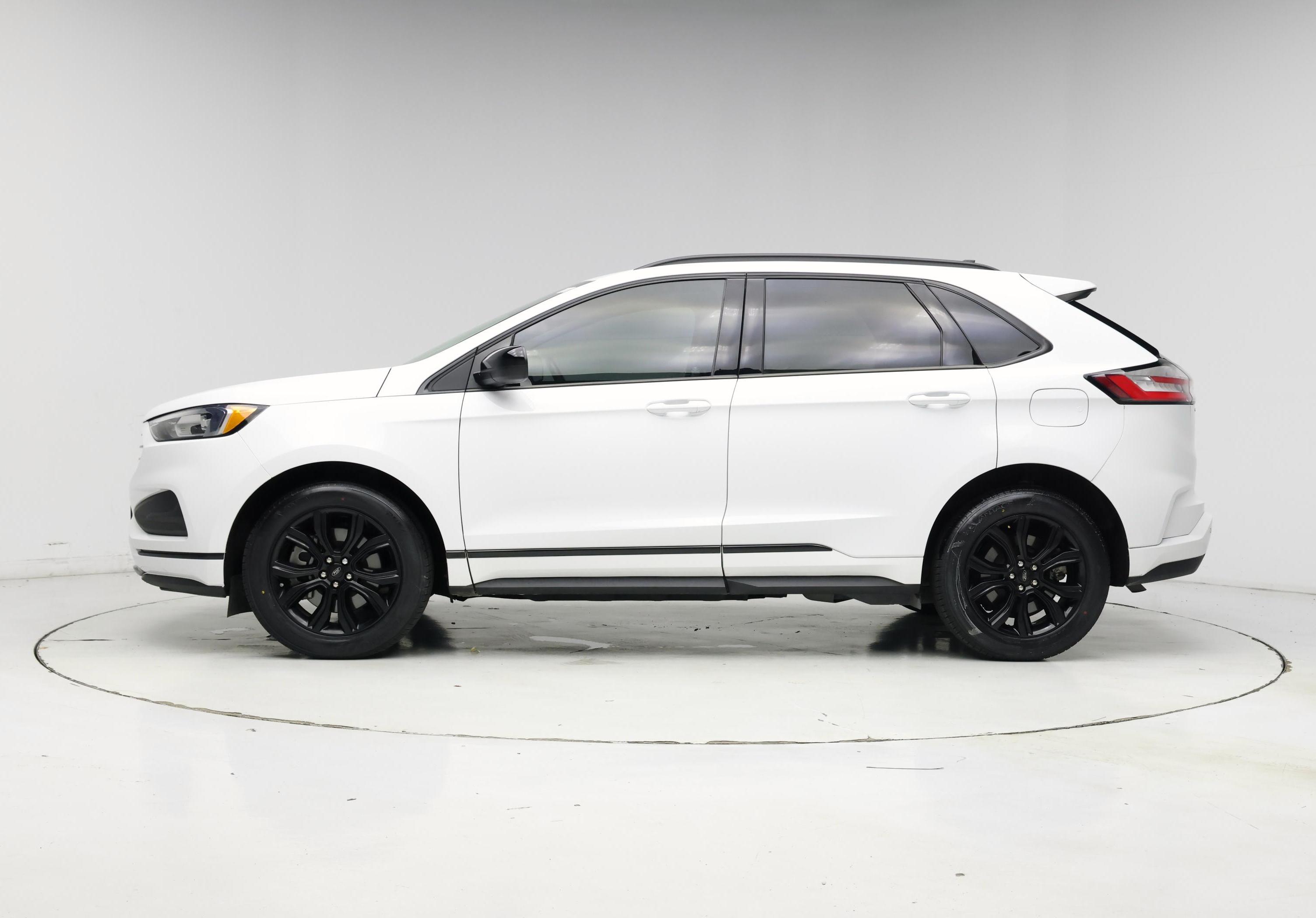 Thumbnail: 2022 Ford Edge - 3