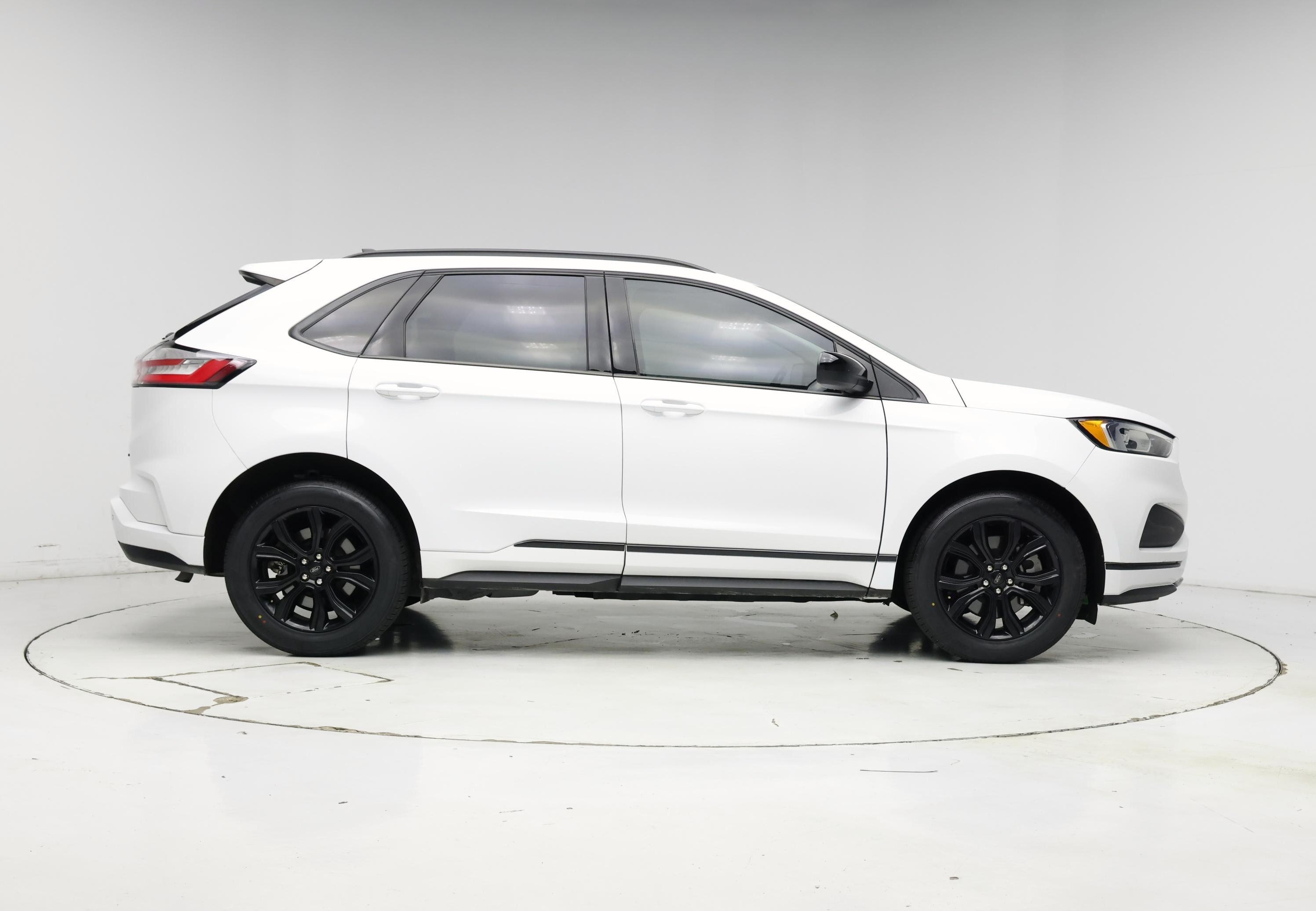Thumbnail: 2022 Ford Edge - 7
