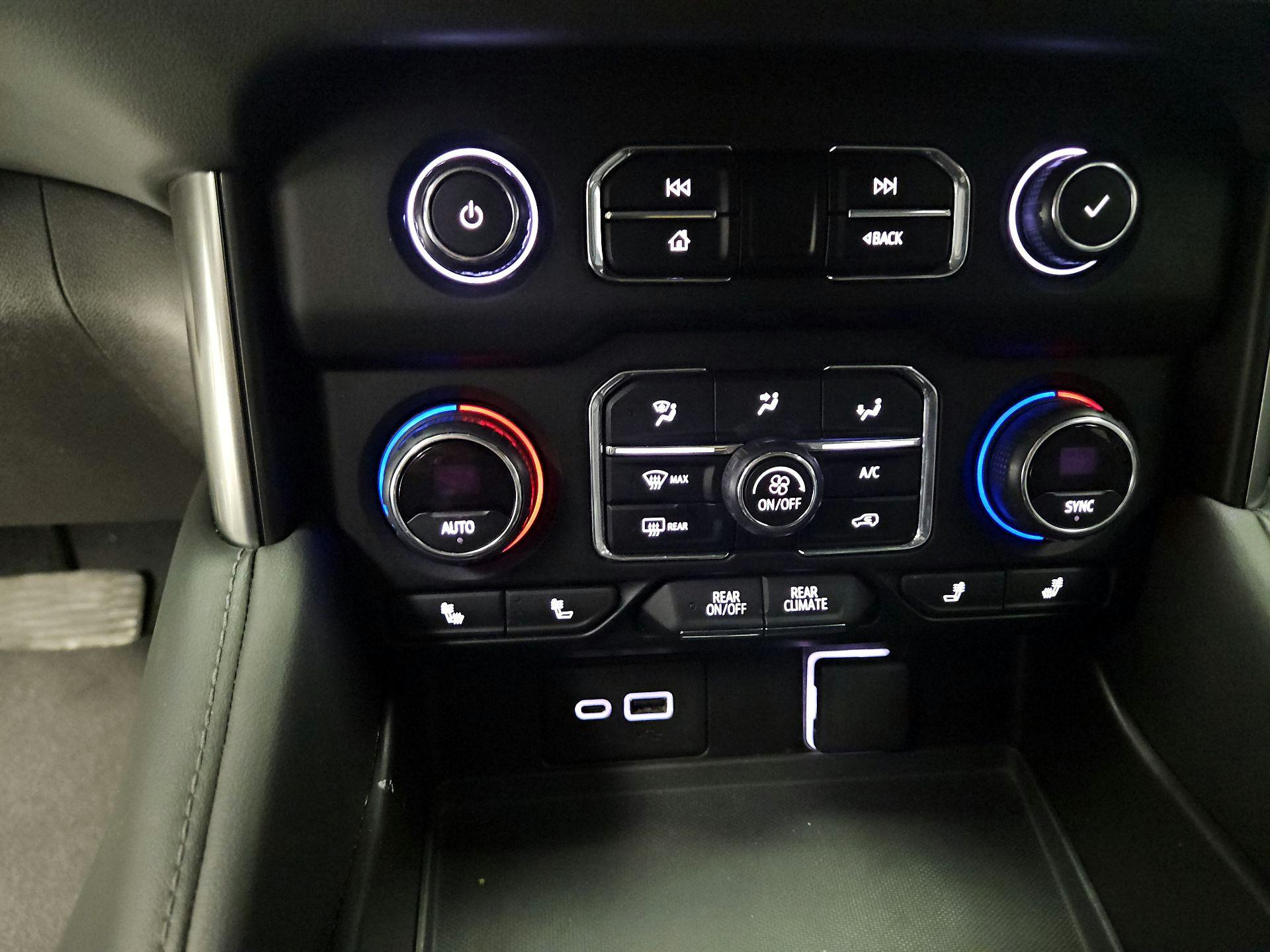 Thumbnail: 2021 Chevrolet Tahoe - 17