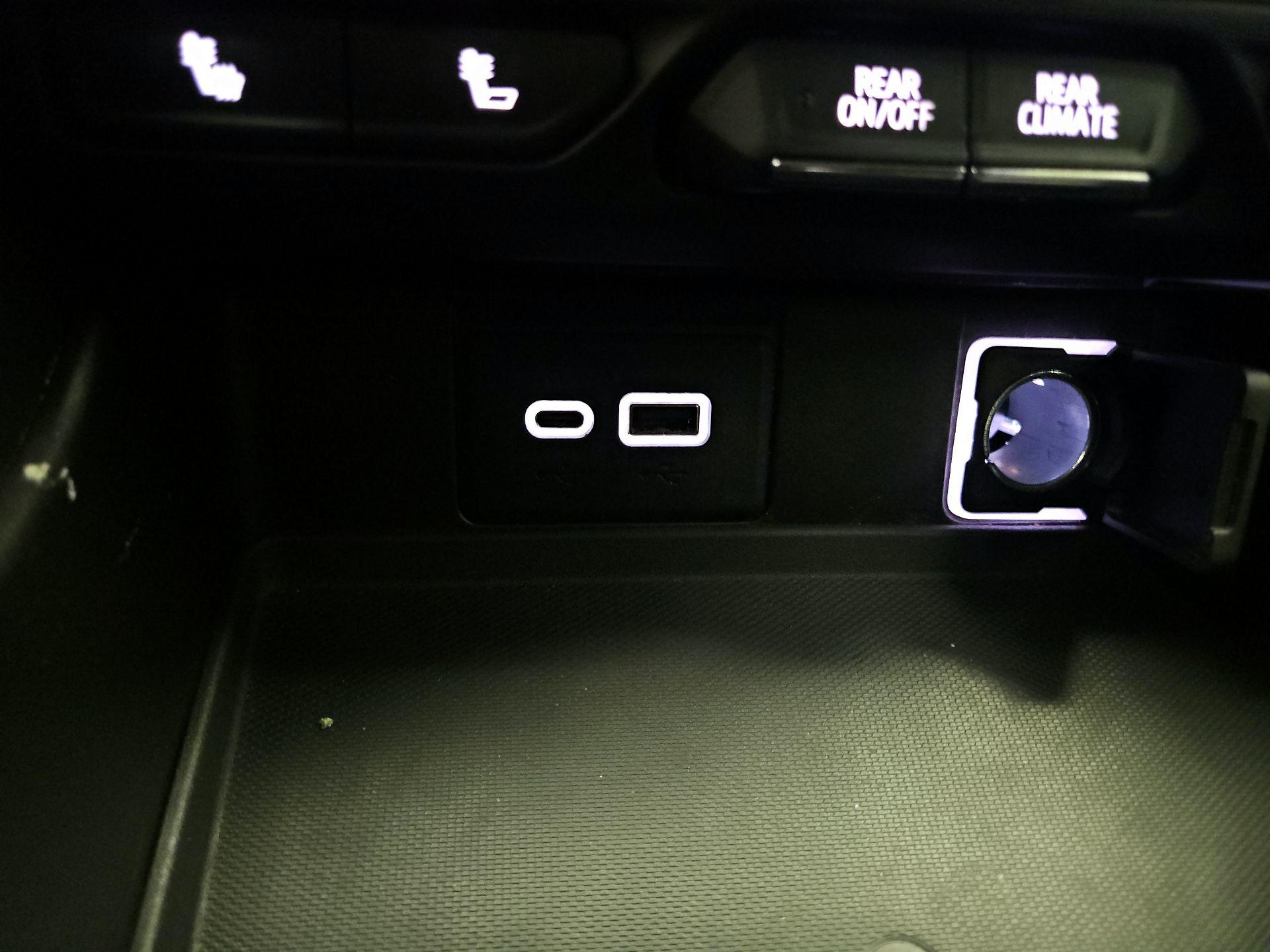 Thumbnail: 2021 Chevrolet Tahoe - 19