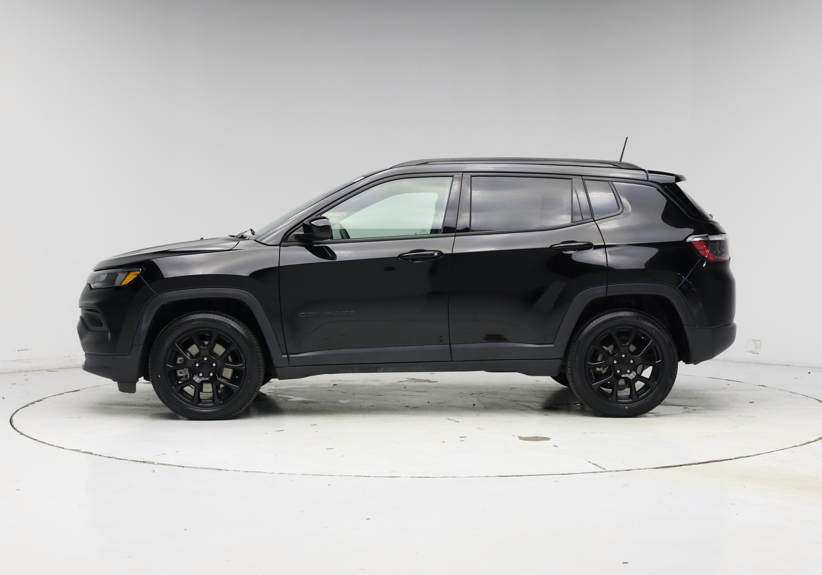 Thumbnail: 2023 Jeep Compass - 3