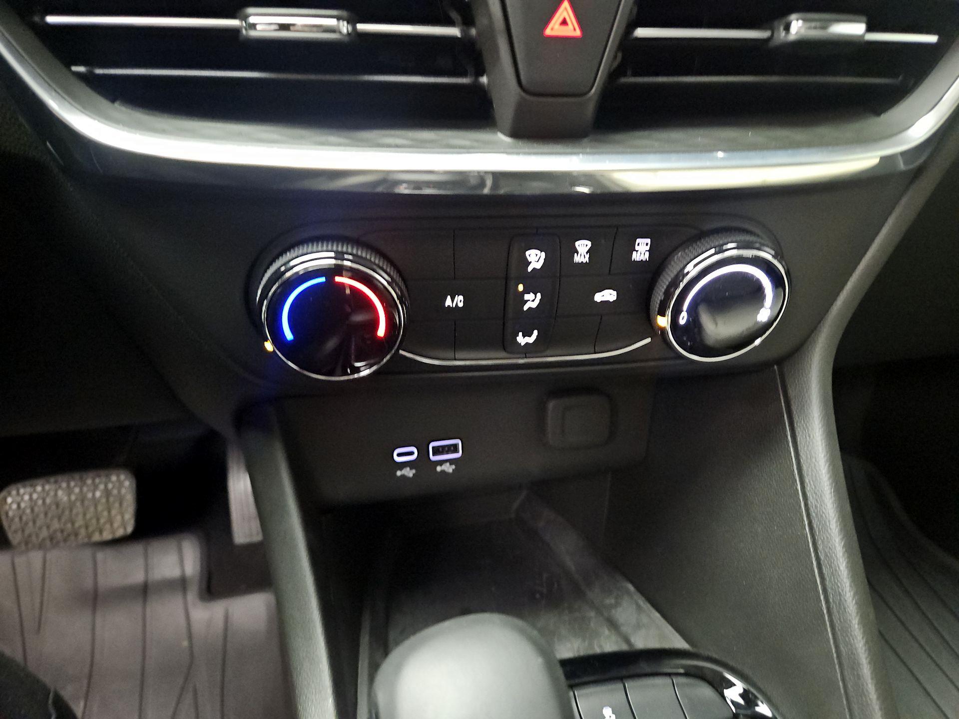 Thumbnail: 2025 Buick Encore GX - 16