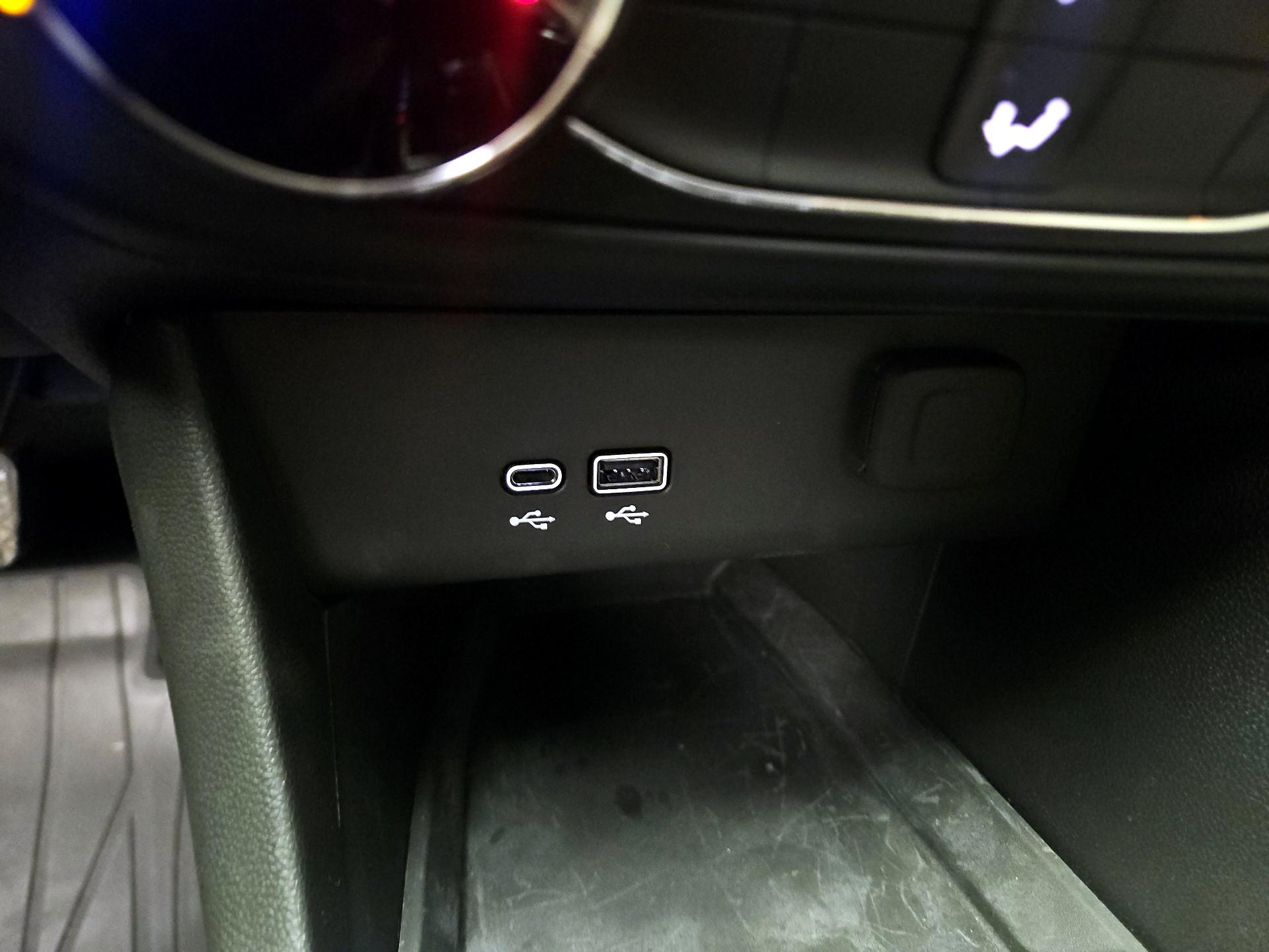 Thumbnail: 2025 Buick Encore GX - 18