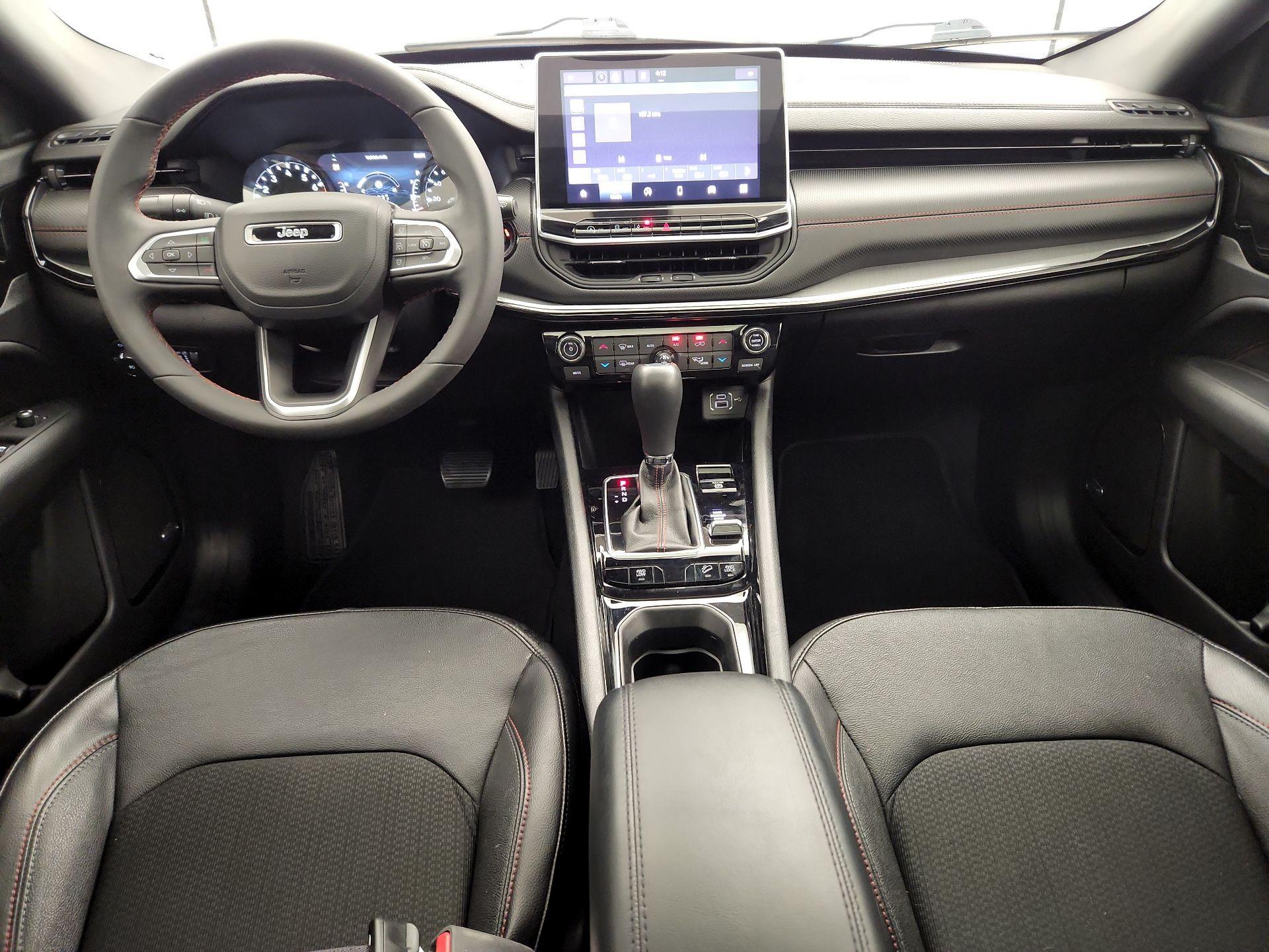 Thumbnail: 2023 Jeep Compass - 9