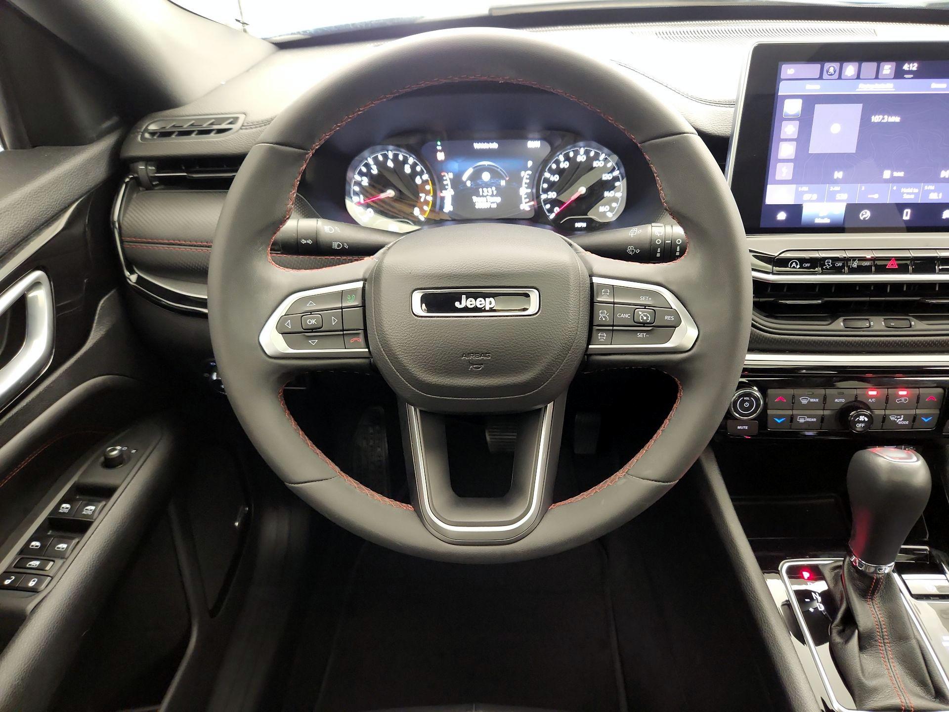 Thumbnail: 2023 Jeep Compass - 10