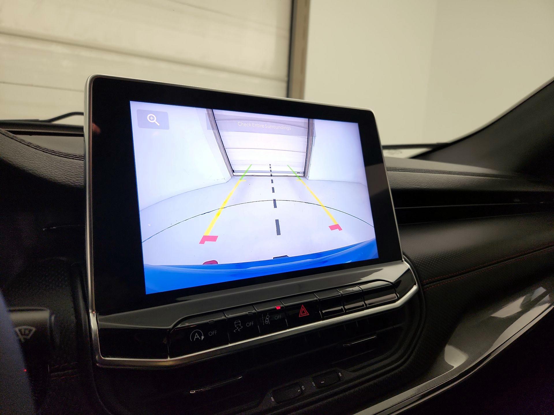 Thumbnail: 2023 Jeep Compass - 14