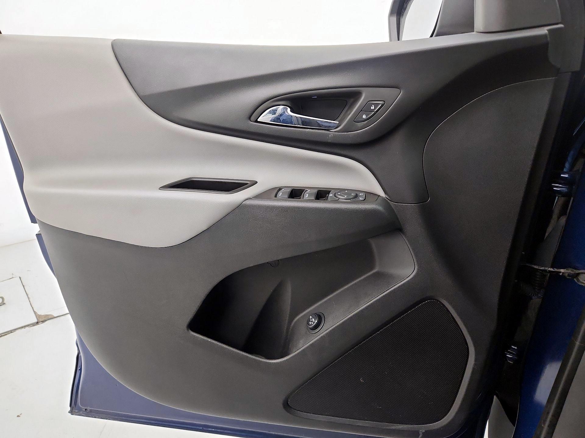 Thumbnail: 2023 Chevrolet Equinox - 12