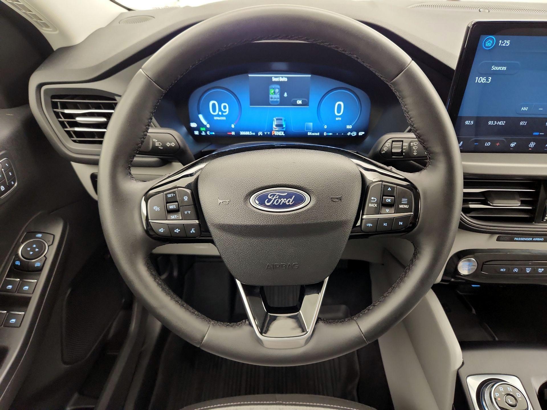 Thumbnail: 2023 Ford Escape - 10