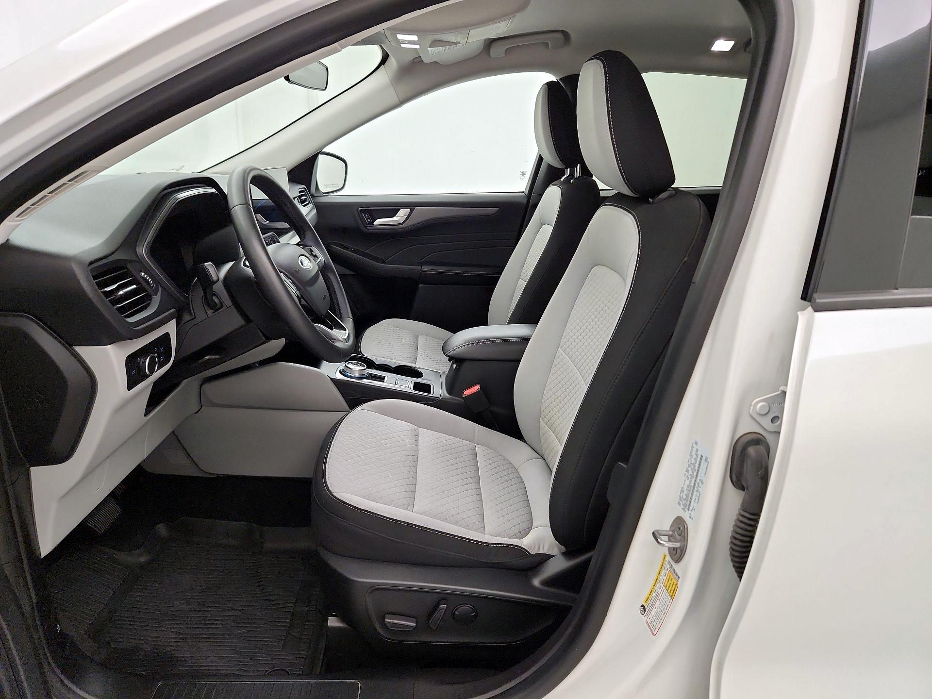 Thumbnail: 2023 Ford Escape - 11