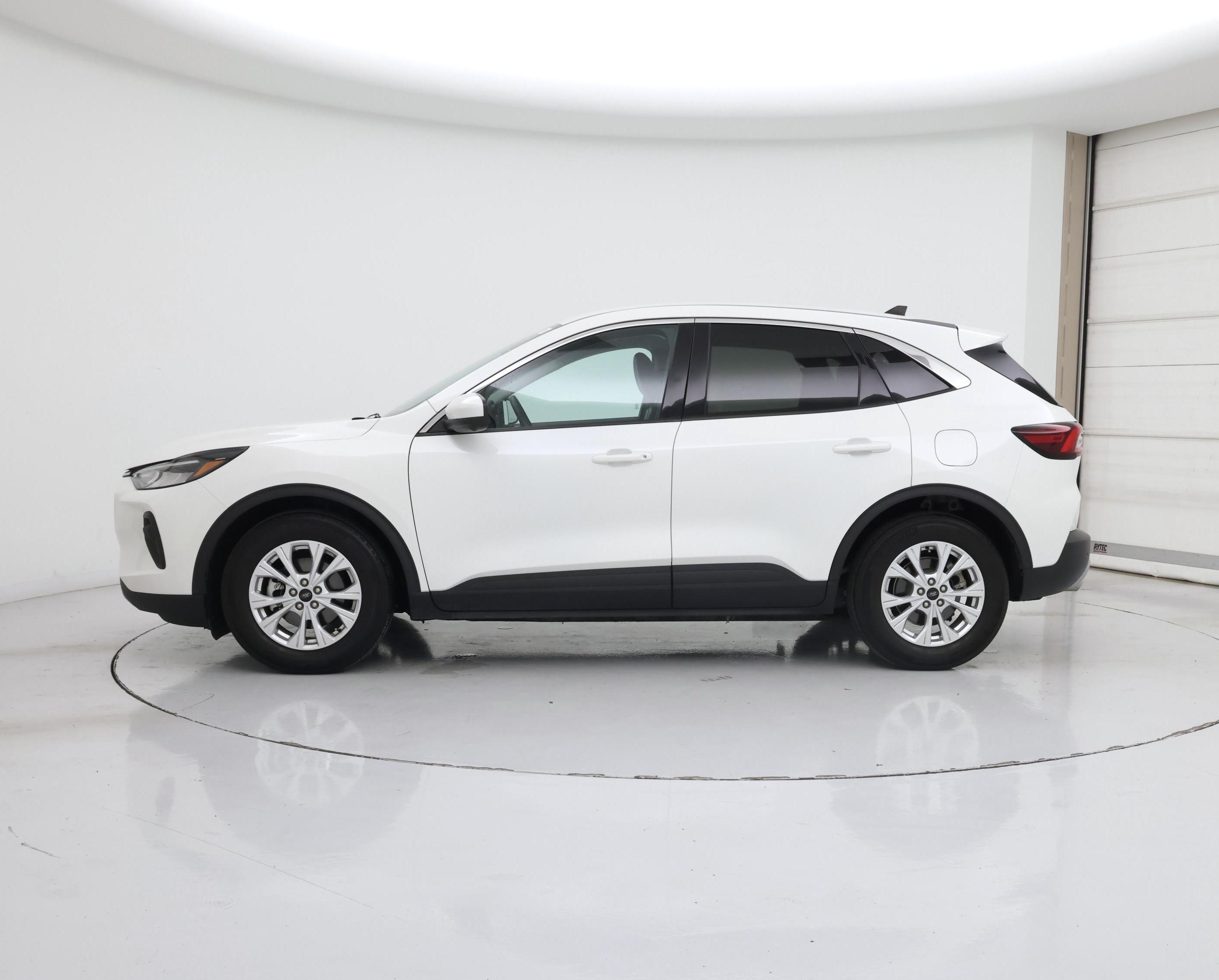 Thumbnail: 2023 Ford Escape - 3