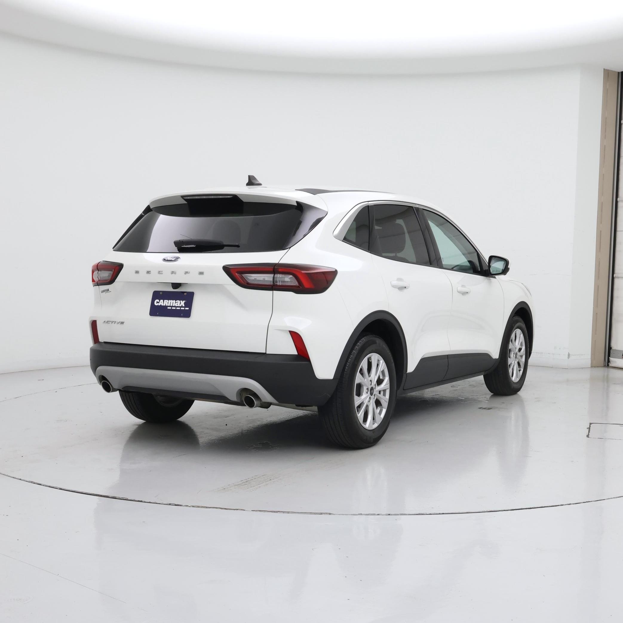 Thumbnail: 2023 Ford Escape - 8