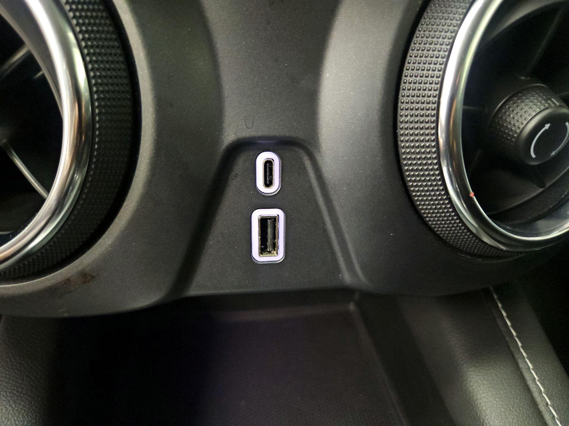 Thumbnail: 2023 Chevrolet Blazer - 18