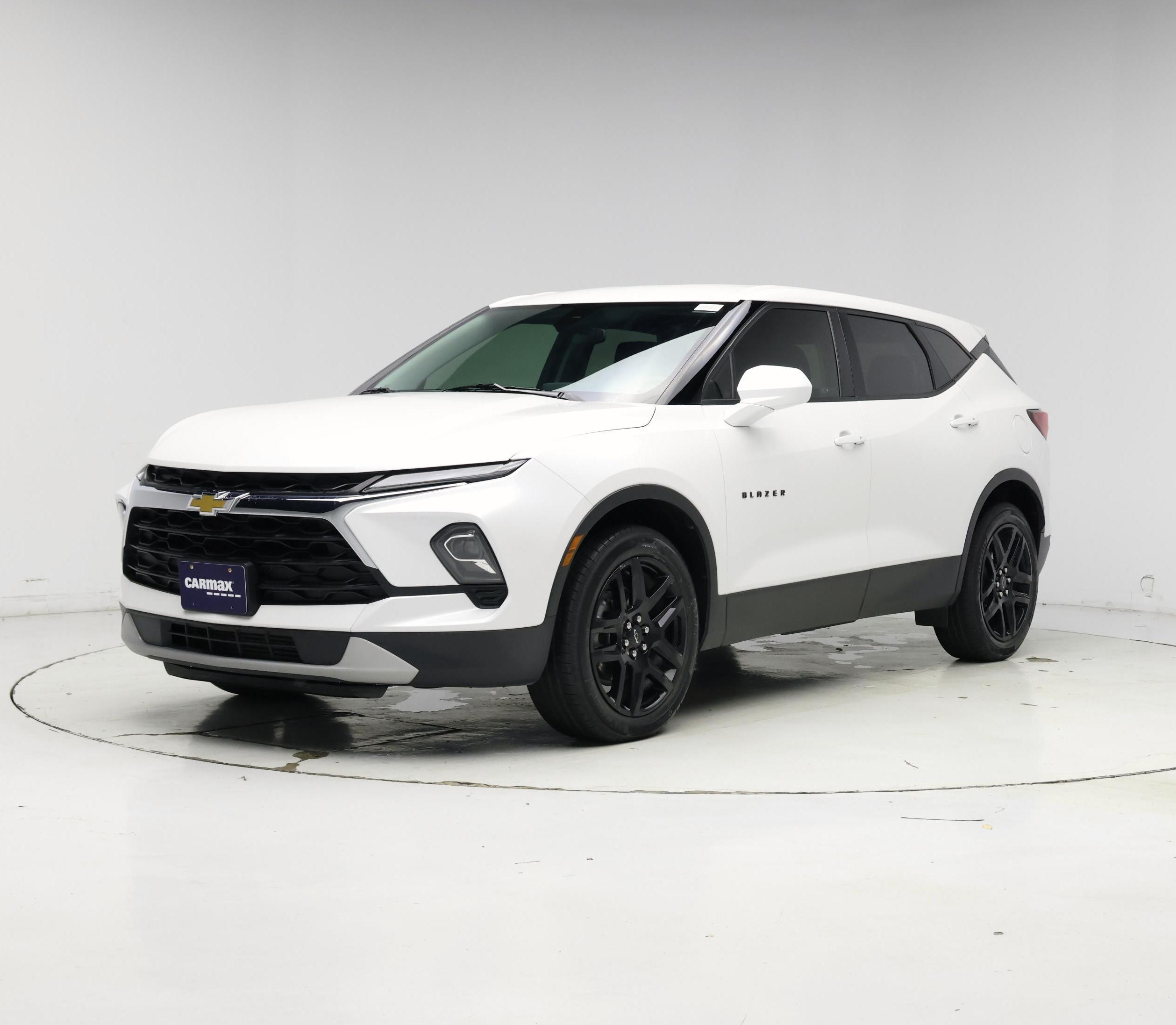 Thumbnail: 2023 Chevrolet Blazer - 4