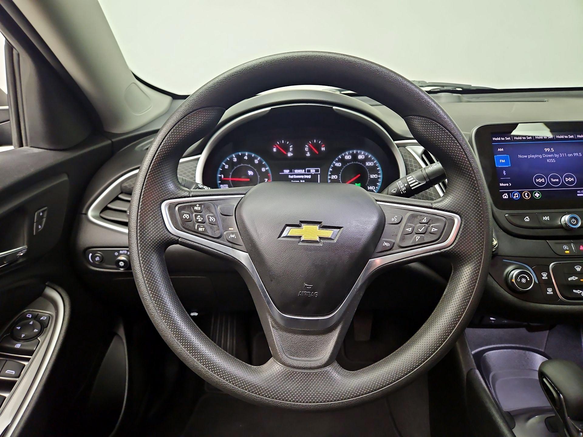 Thumbnail: 2023 Chevrolet Malibu - 10