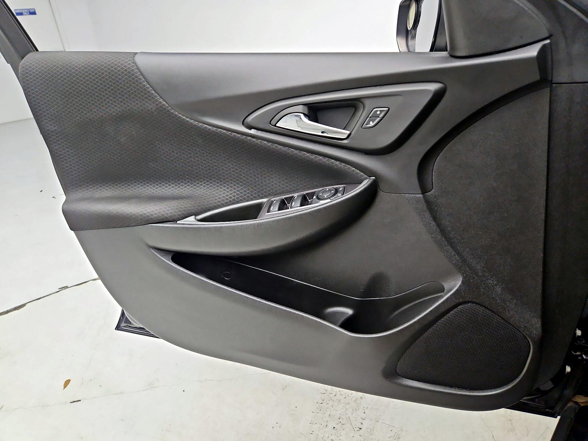 Thumbnail: 2023 Chevrolet Malibu - 12