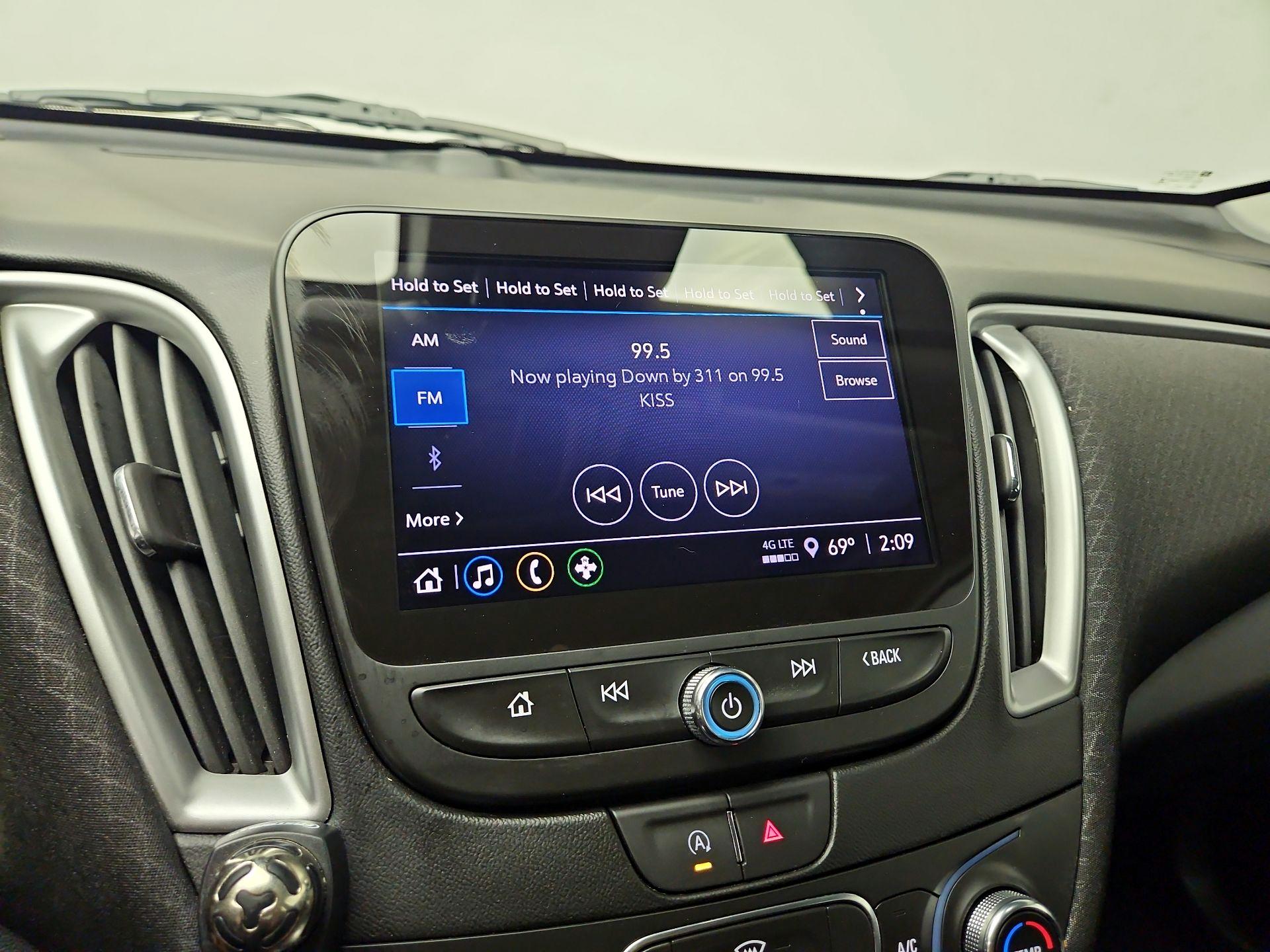 Thumbnail: 2023 Chevrolet Malibu - 15