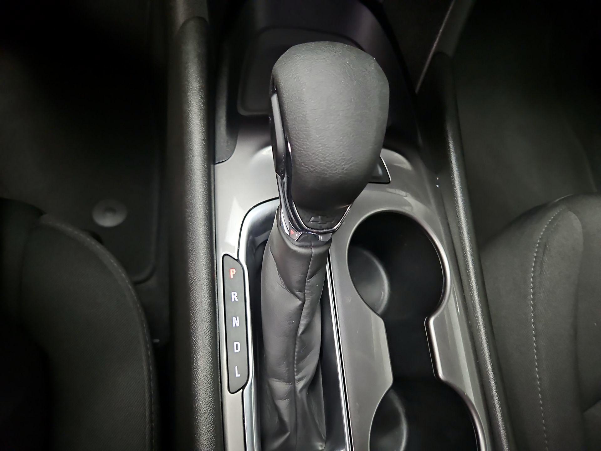 Thumbnail: 2023 Chevrolet Malibu - 17